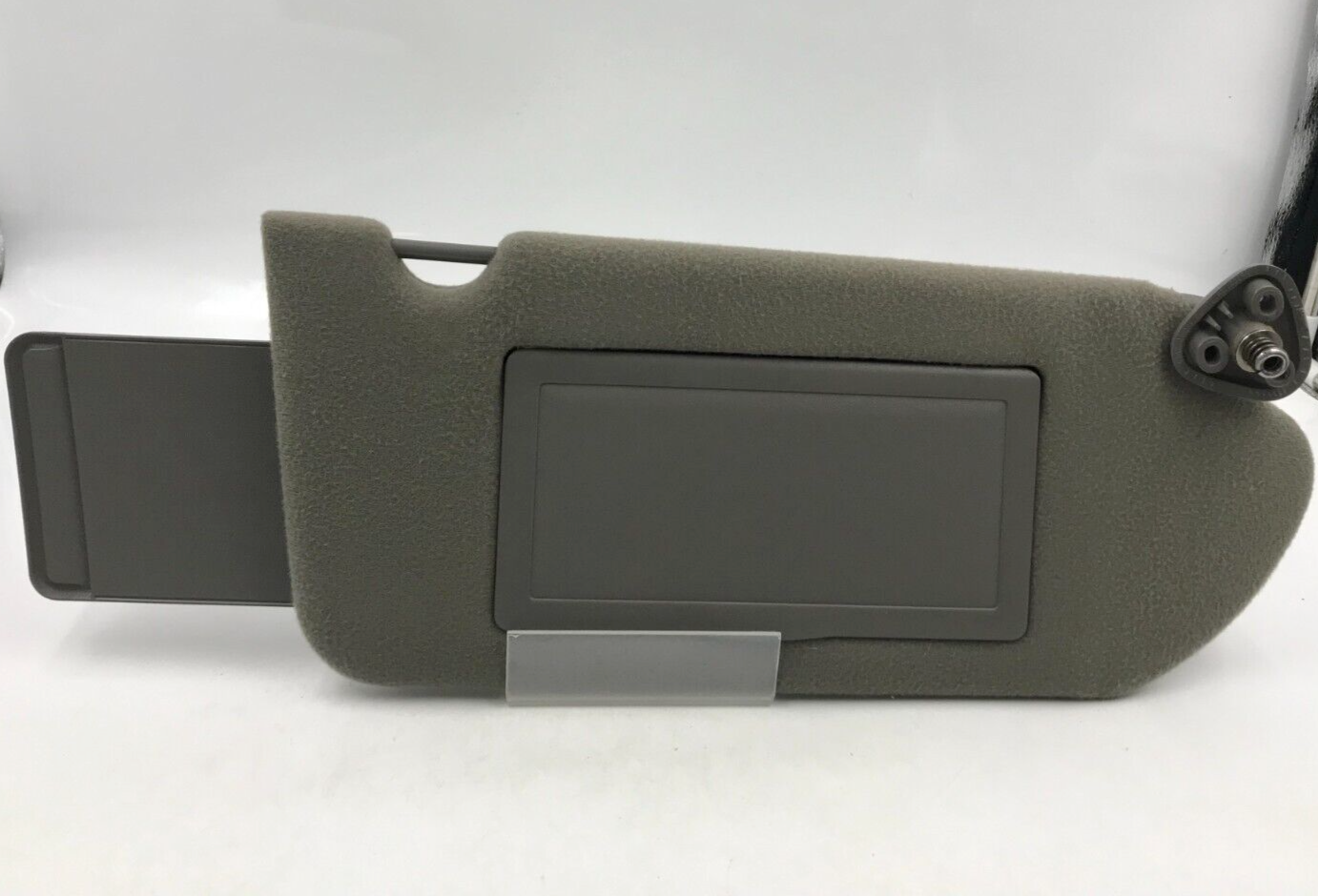 2000-2005 Chevrolet Impala Passenger Sun Visor Gray Illuminated OEM D04B32081