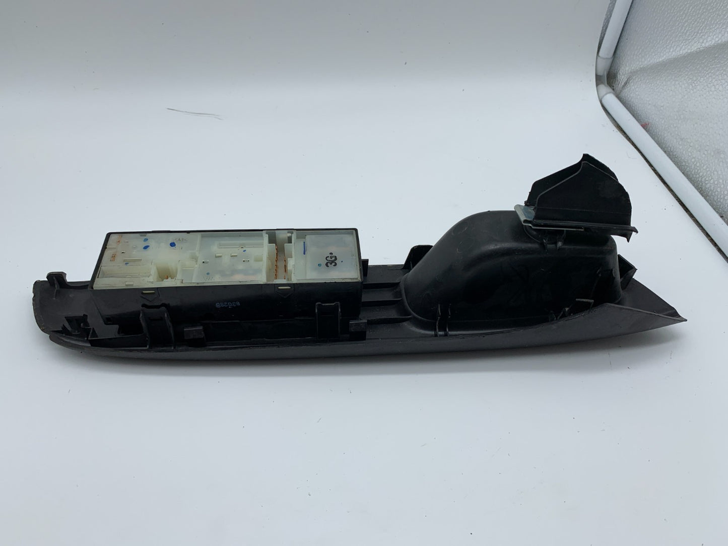 2012-2019 Nissan Versa Master Power Window Switch OEM B03B54010