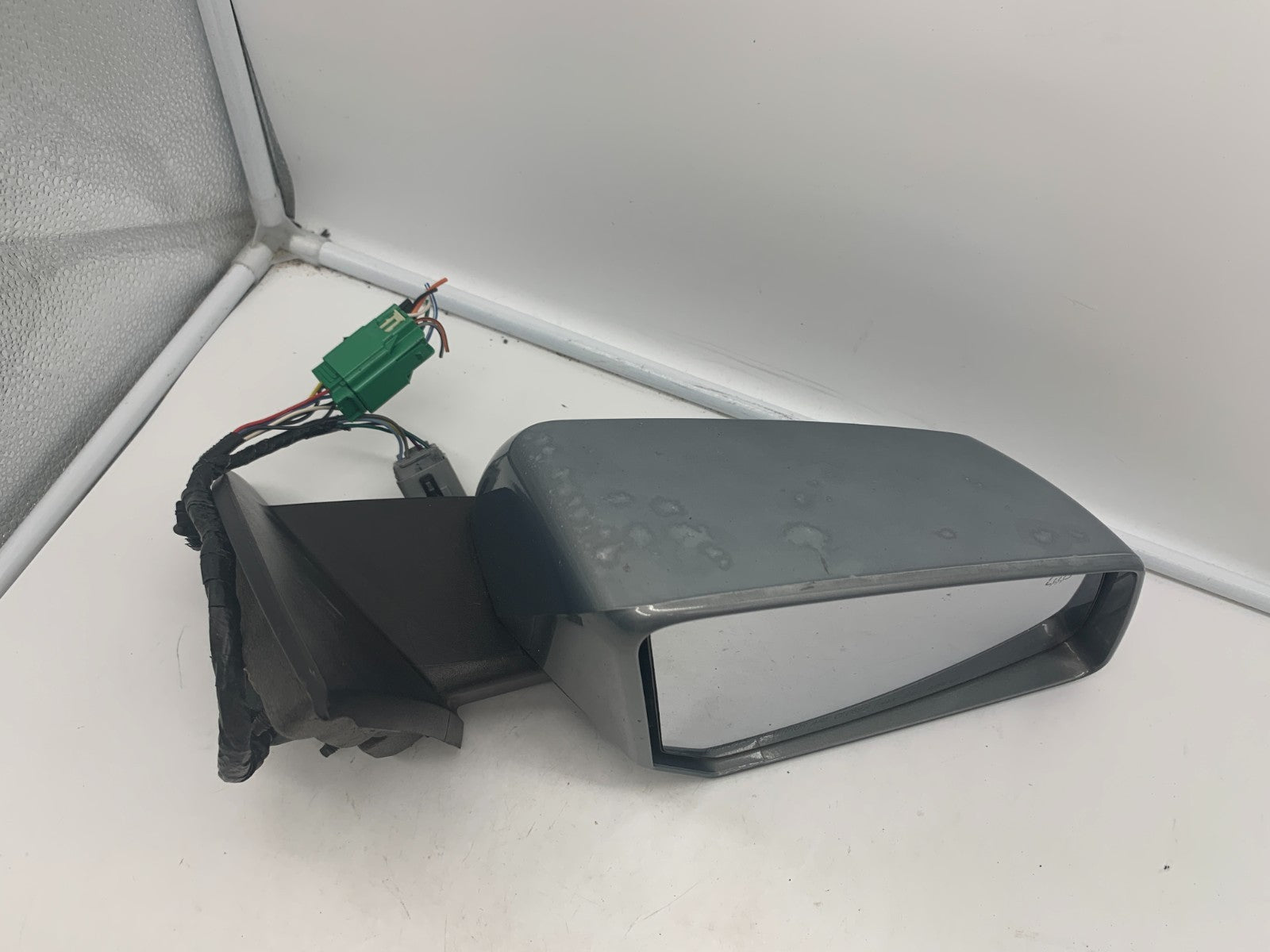 2007-2008 GMC Acadia Outlook Passenger Power Door Mirror Gray OEM A01B12006