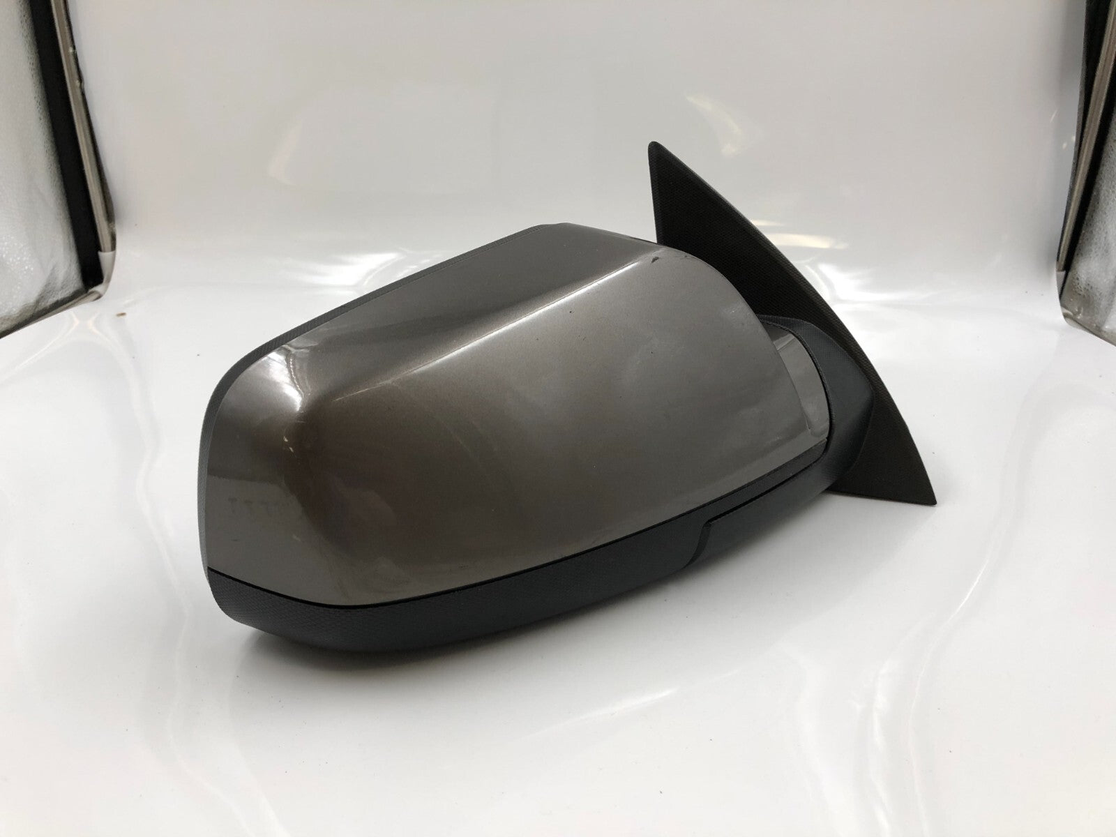 2010-2011 Chevrolet Equinox Passenger Side Power Door Mirror Gray OEM D02B63001