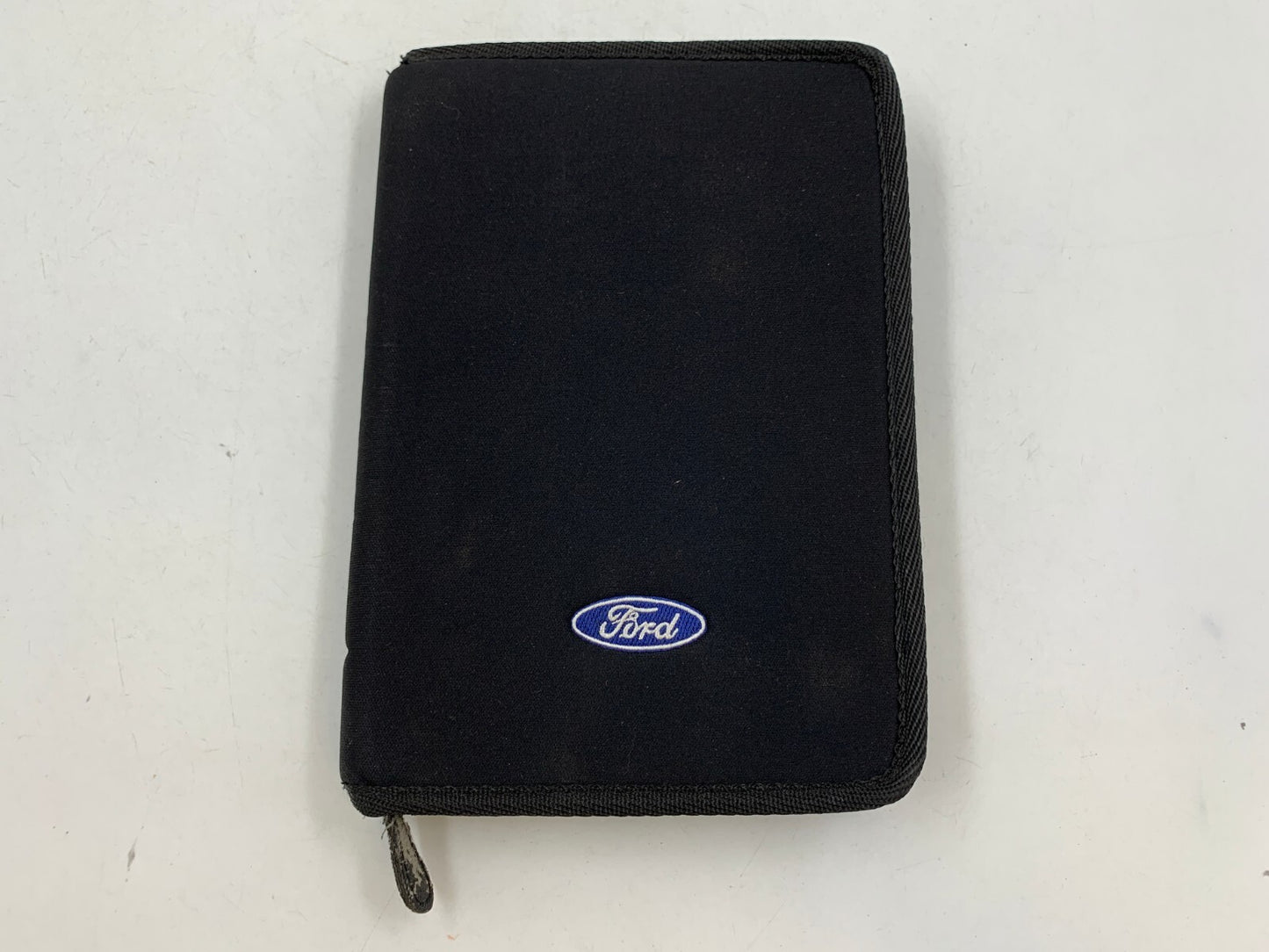 2002 Ford Escort Owners Manual Set with Case OEM C01B36012