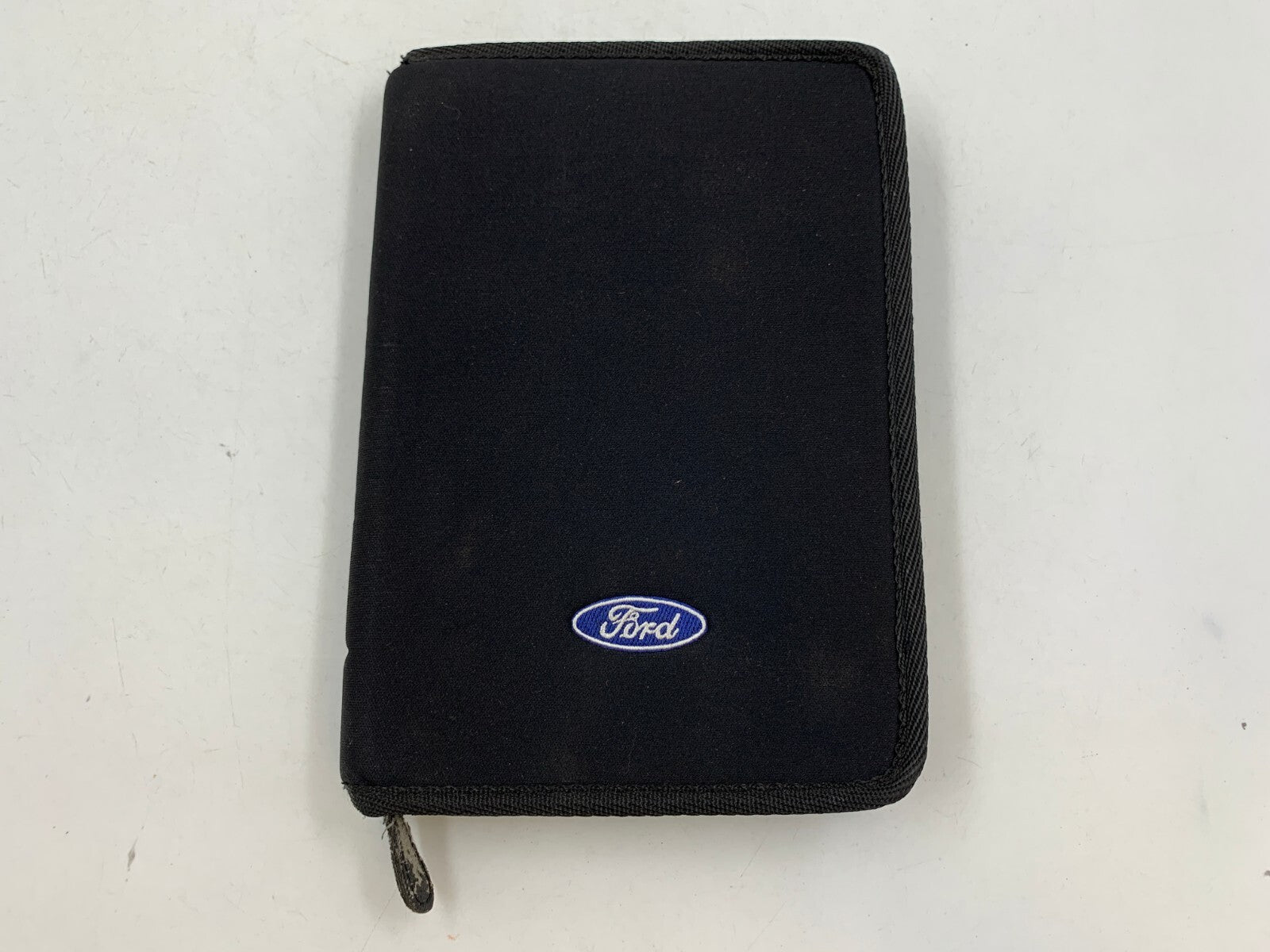 2002 Ford Escort Owners Manual Set with Case OEM C01B36012