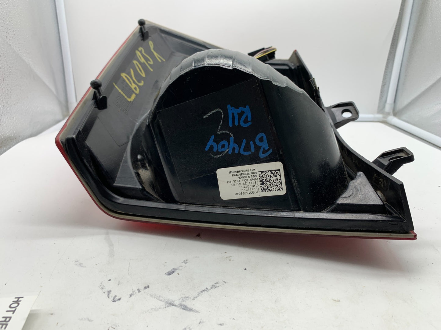 2008-2012 Dodge Caliber Passenger Side Tail Light Taillight OEM B01B08062