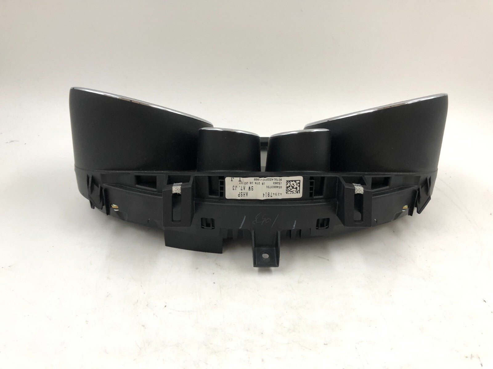 2016 Buick Encore Speedometer Instrument Cluster 40270 Miles OEM B02B30039