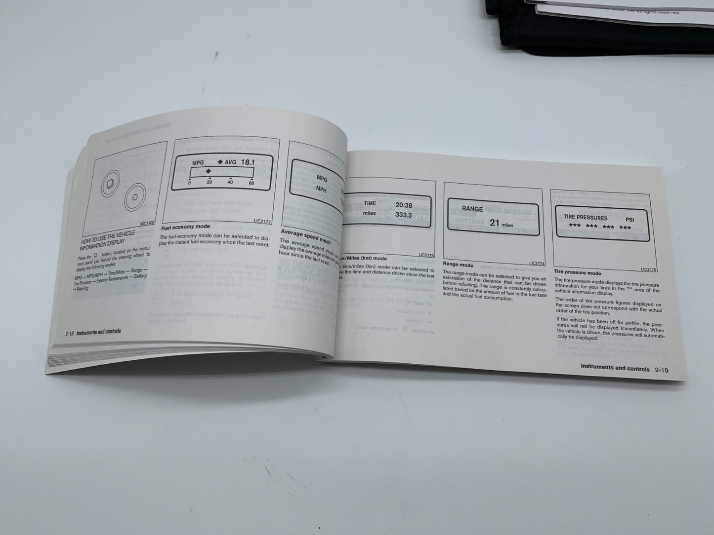 2014 Nissan Maxima Owners Manual Set with Case OEM C04B08001