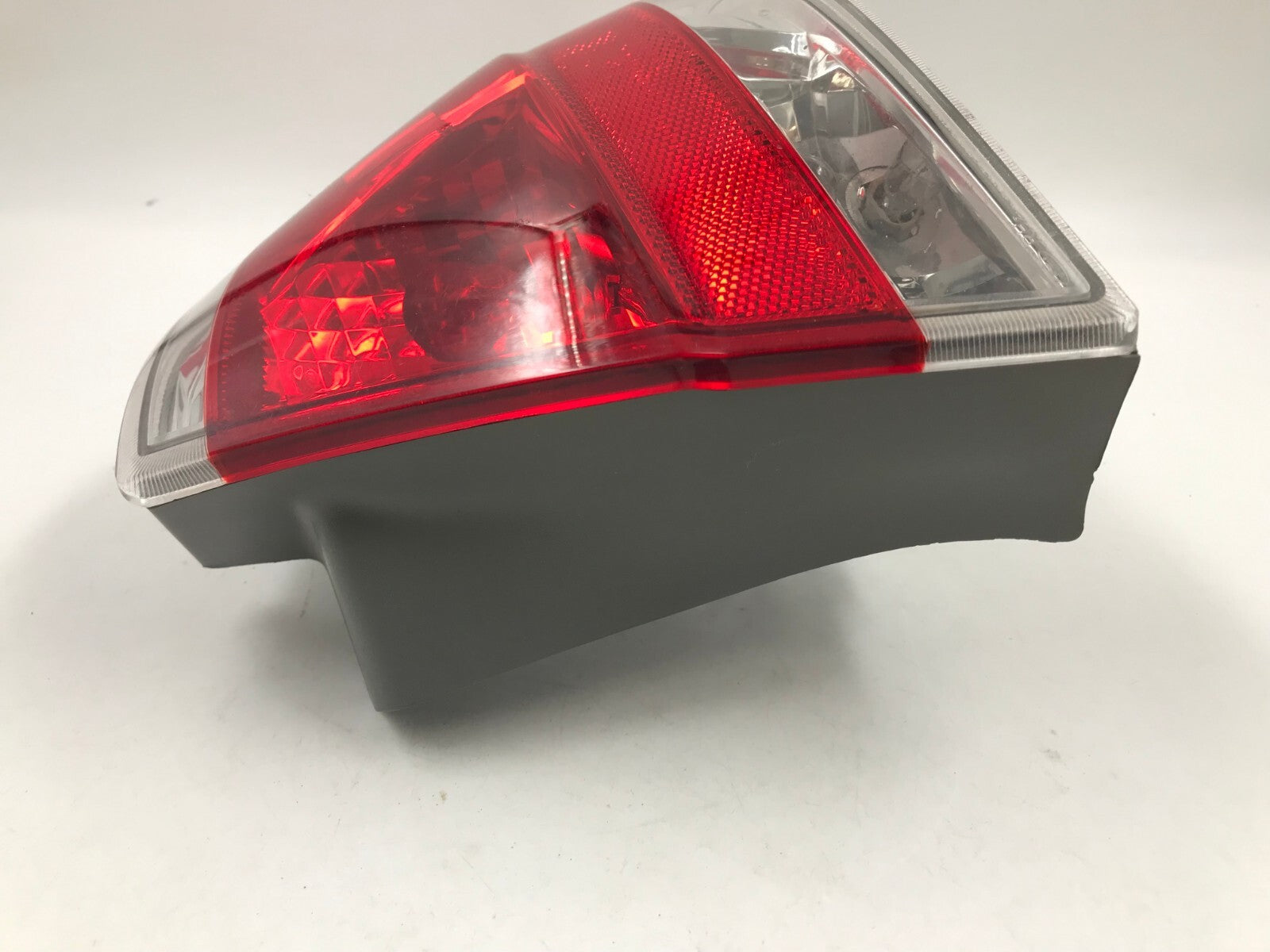 2008-2011 Ford Focus Passenger Side Tail Light Taillight OEM C04B57010