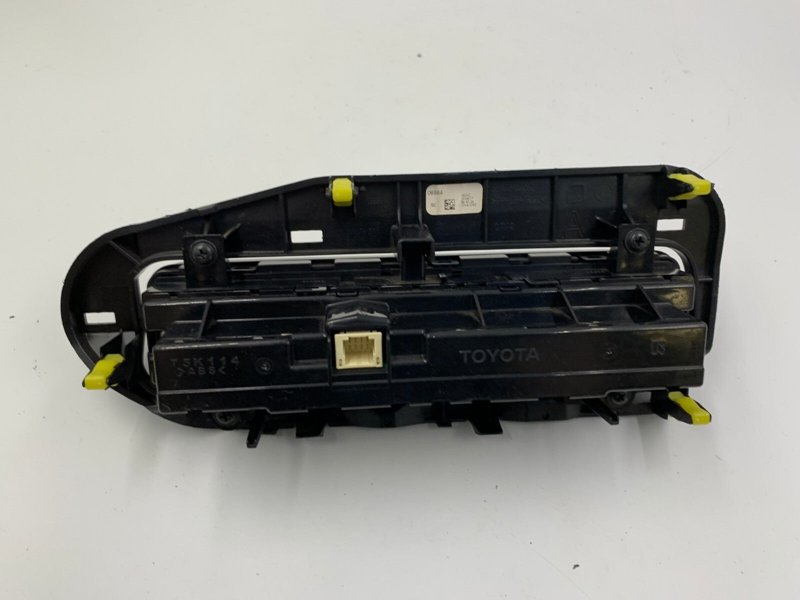 2017-2019 Toyota Corolla AC Heater Climate Control Unit OEM C01B31006