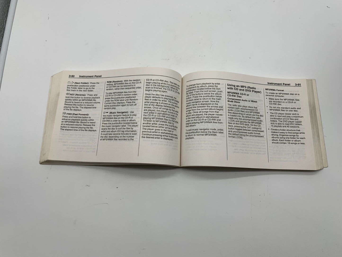 2009 Buick Enclave Owners Manual Set with Case OEM C04B63008