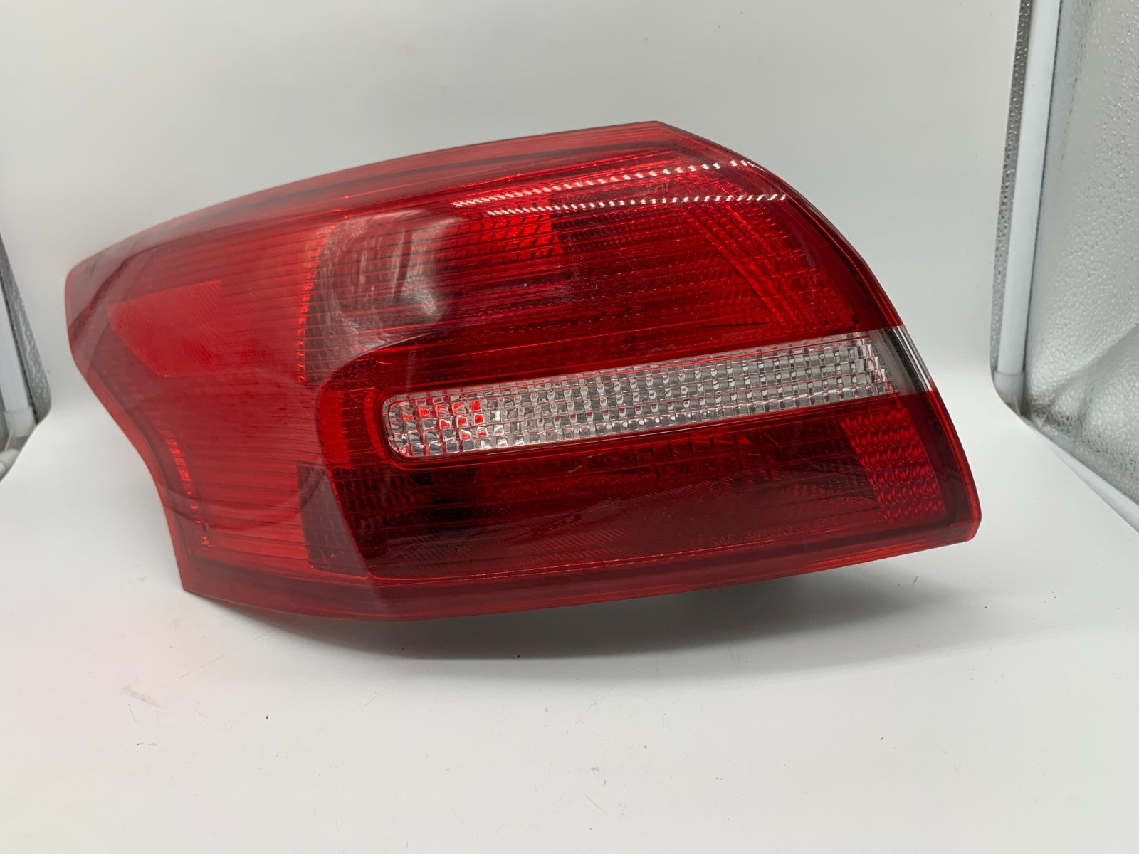 2015-2018 Ford Focus Sedan Driver Side Tail Light Taillight OEM B03B12064