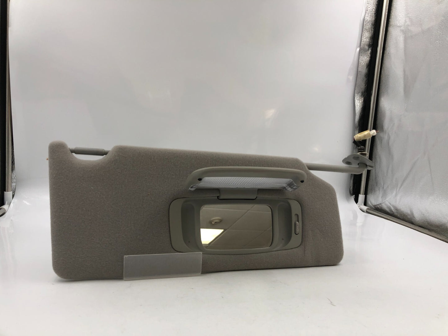 2005-2012 Toyota Avalon Passenger Sun Visor Gray Illuminated OEM D03B48066