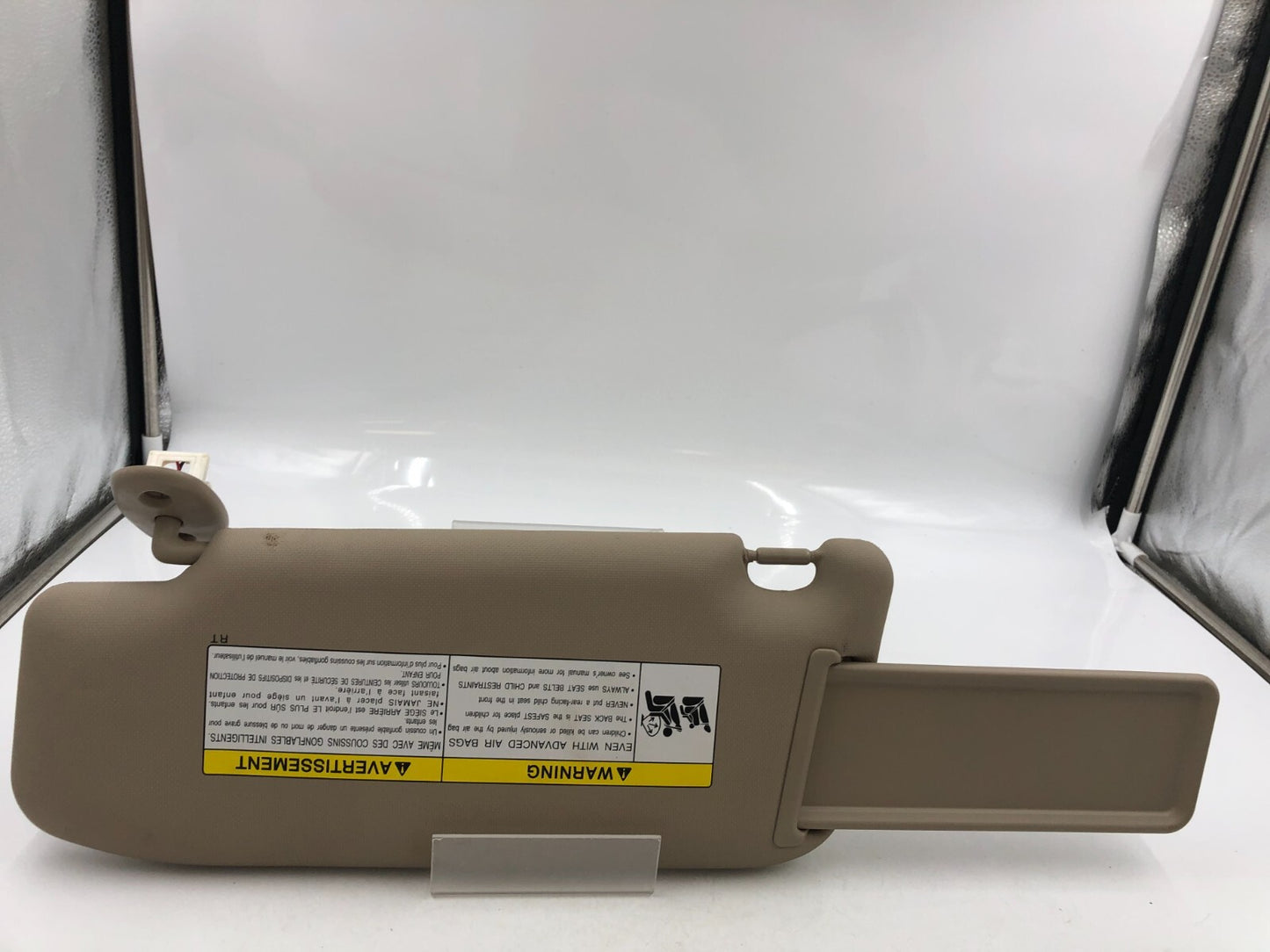 2010-2013 Suzuki Kizashi Passenger Sun Visor Sand Illuminated OEM A01B53045