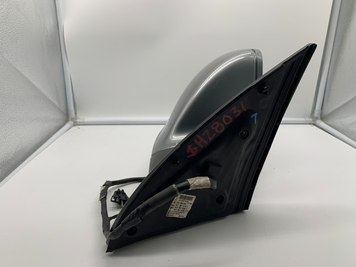 2007-2009 Audi Q7 Passenger Side View Power Door Mirror Gray BSA OEM C01B39001