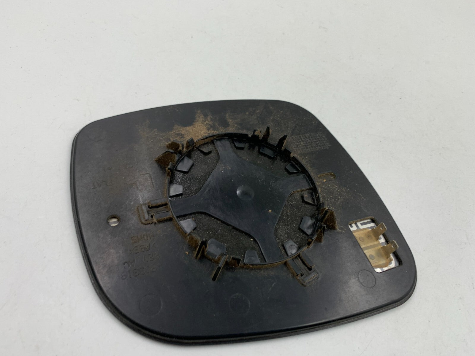 2008-2010 Chrysler Town & Country Driver Power Door Mirror Glass Only E01B43081