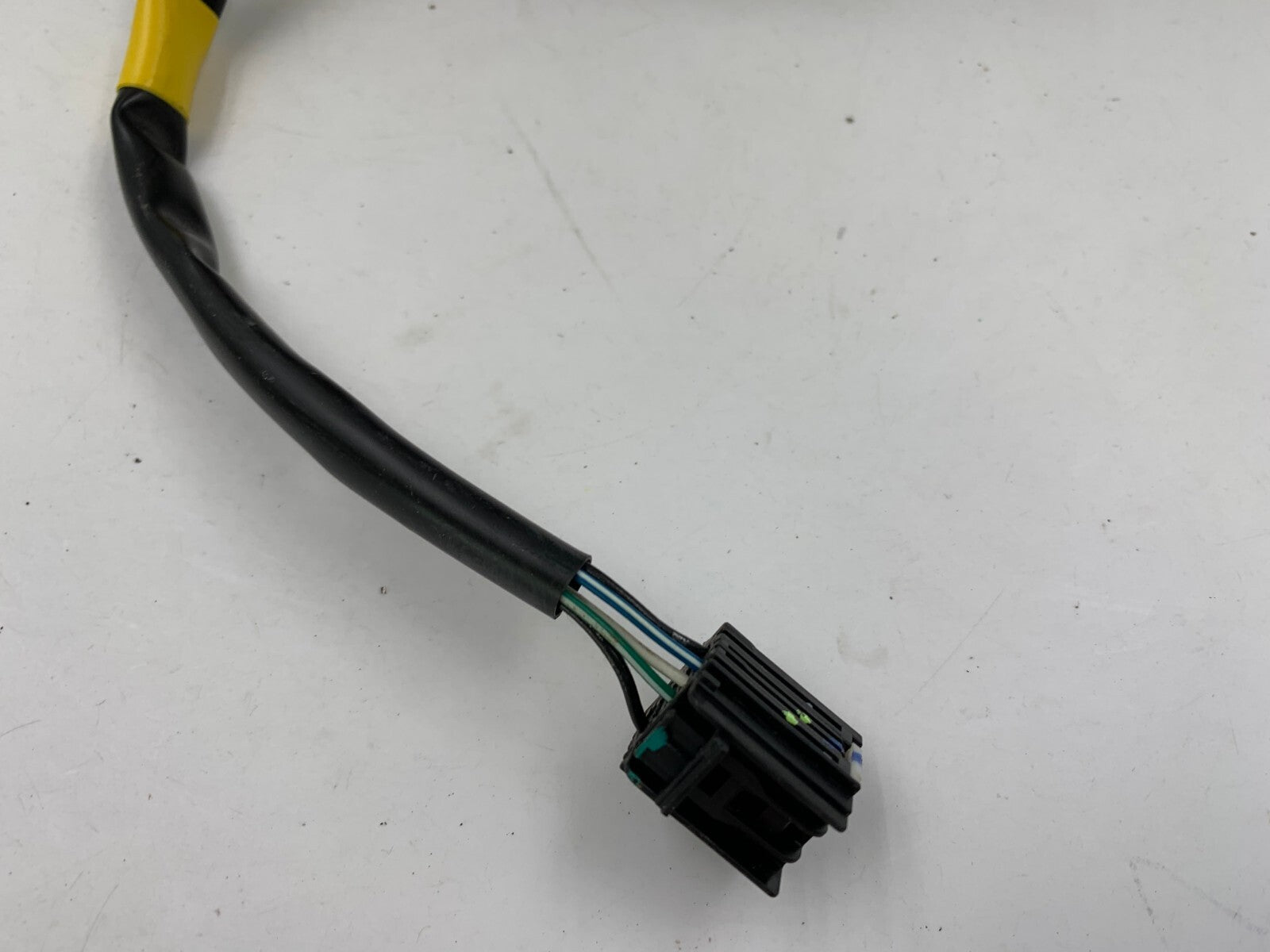 2010-2011 GMC Terrain Driver Side View Power Door Mirror Gray OEM C04B58002