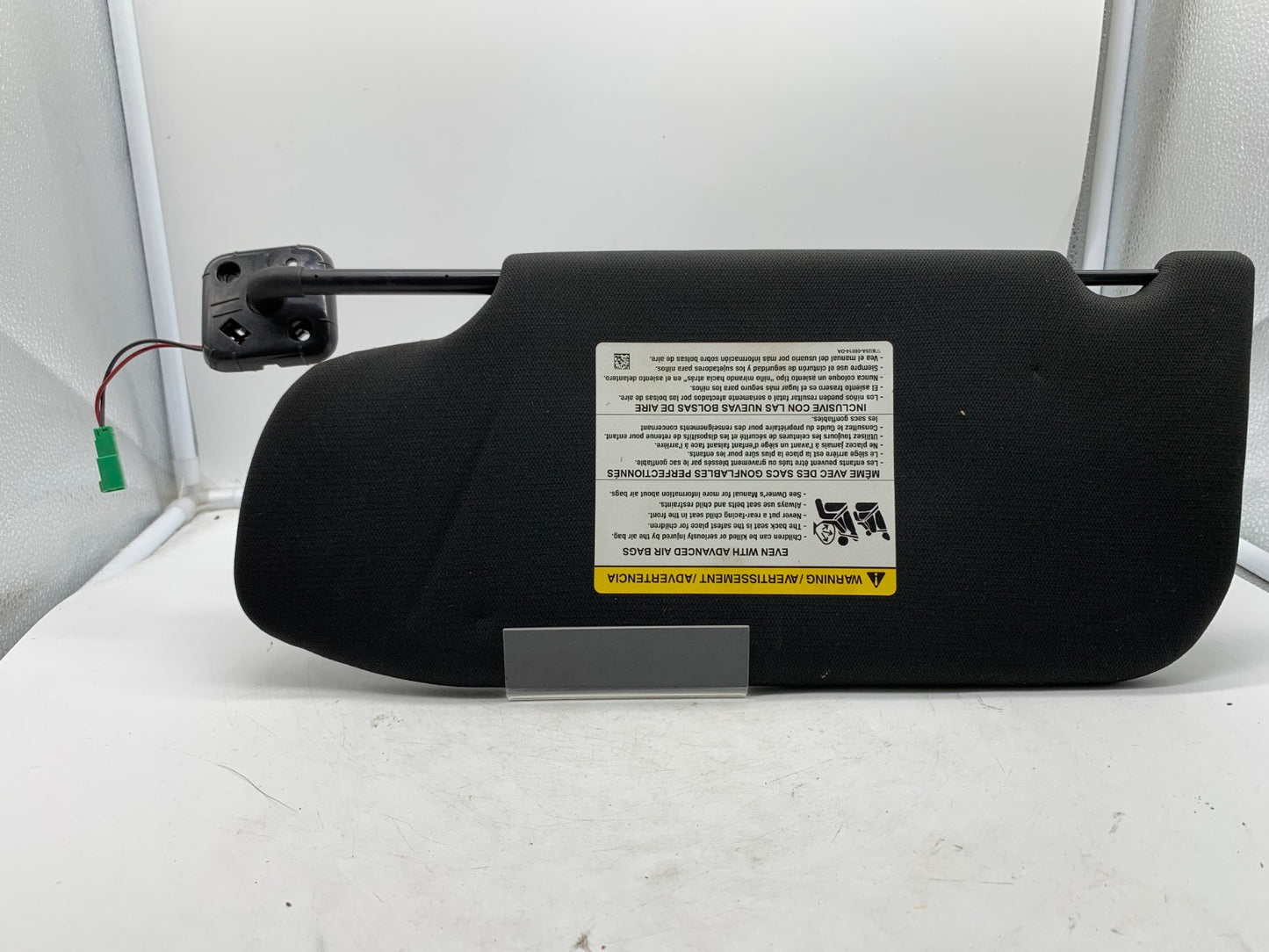 2013-2019 Ford Taurus Passenger Sun Visor Black Illuminated OEM B01B11001