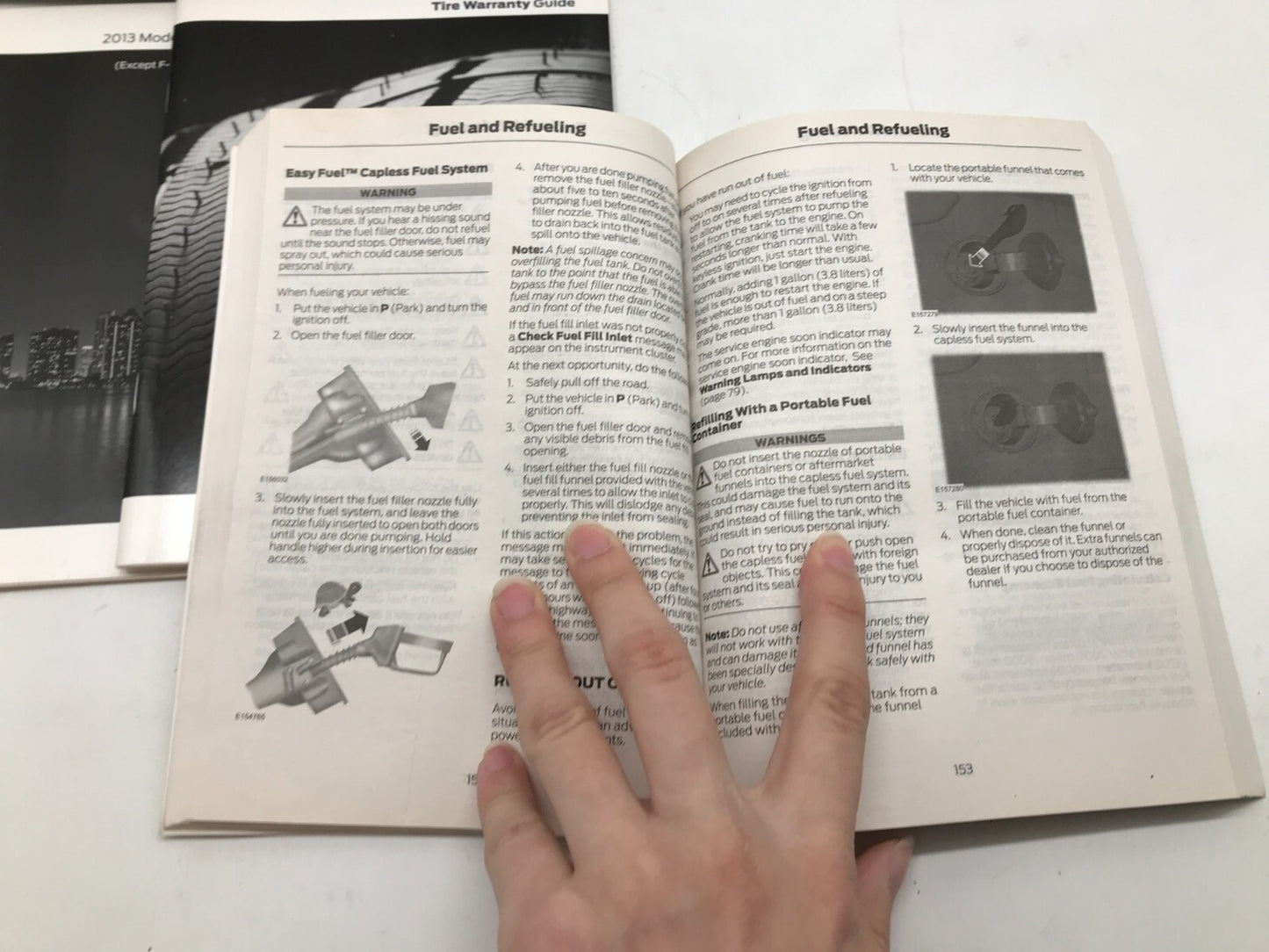 2008 Ford Edge Owners Manual Set with Case OEM C04B62002