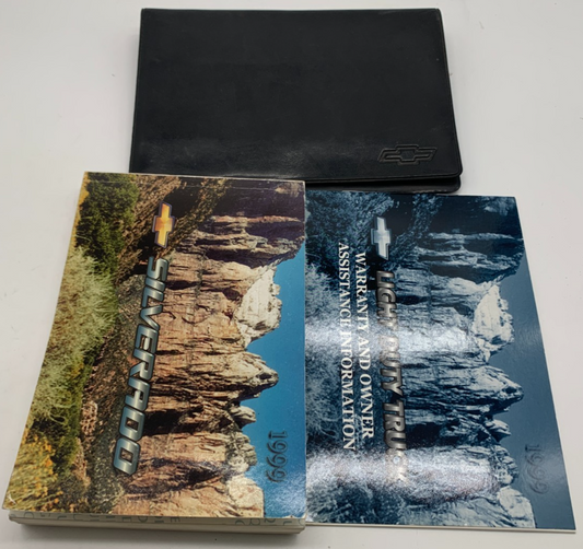 1999 Chevrolet Silverado 1500 Owners Manual Set with Case OEM C02B35007