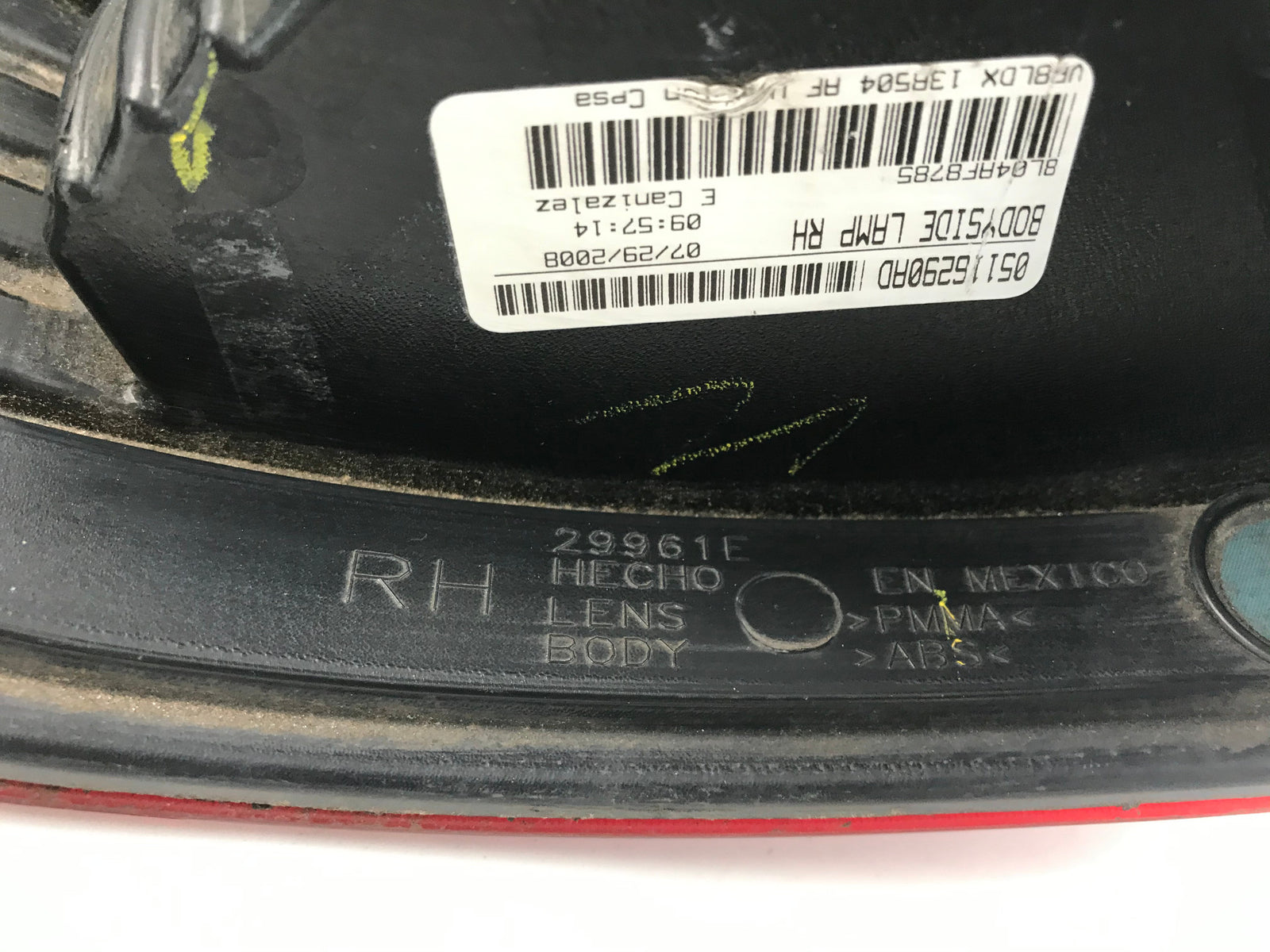 2009-2011 Dodge Journey Passenger Side Tail Light Tailight OEM C03B28004