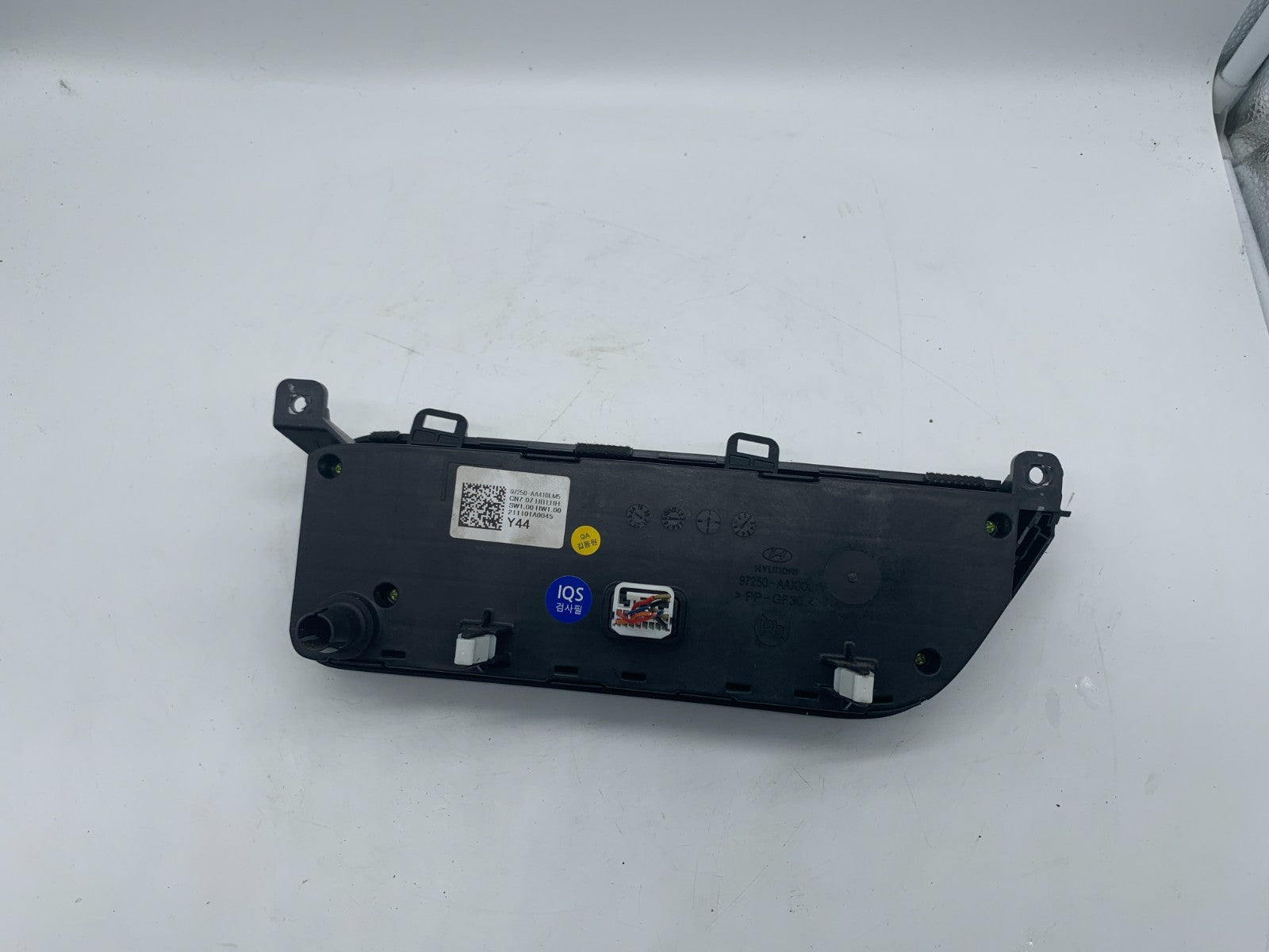 2021-2022 Hyundai Elantra Climate Control AC Heater Unit OEM 97250AA410LM5