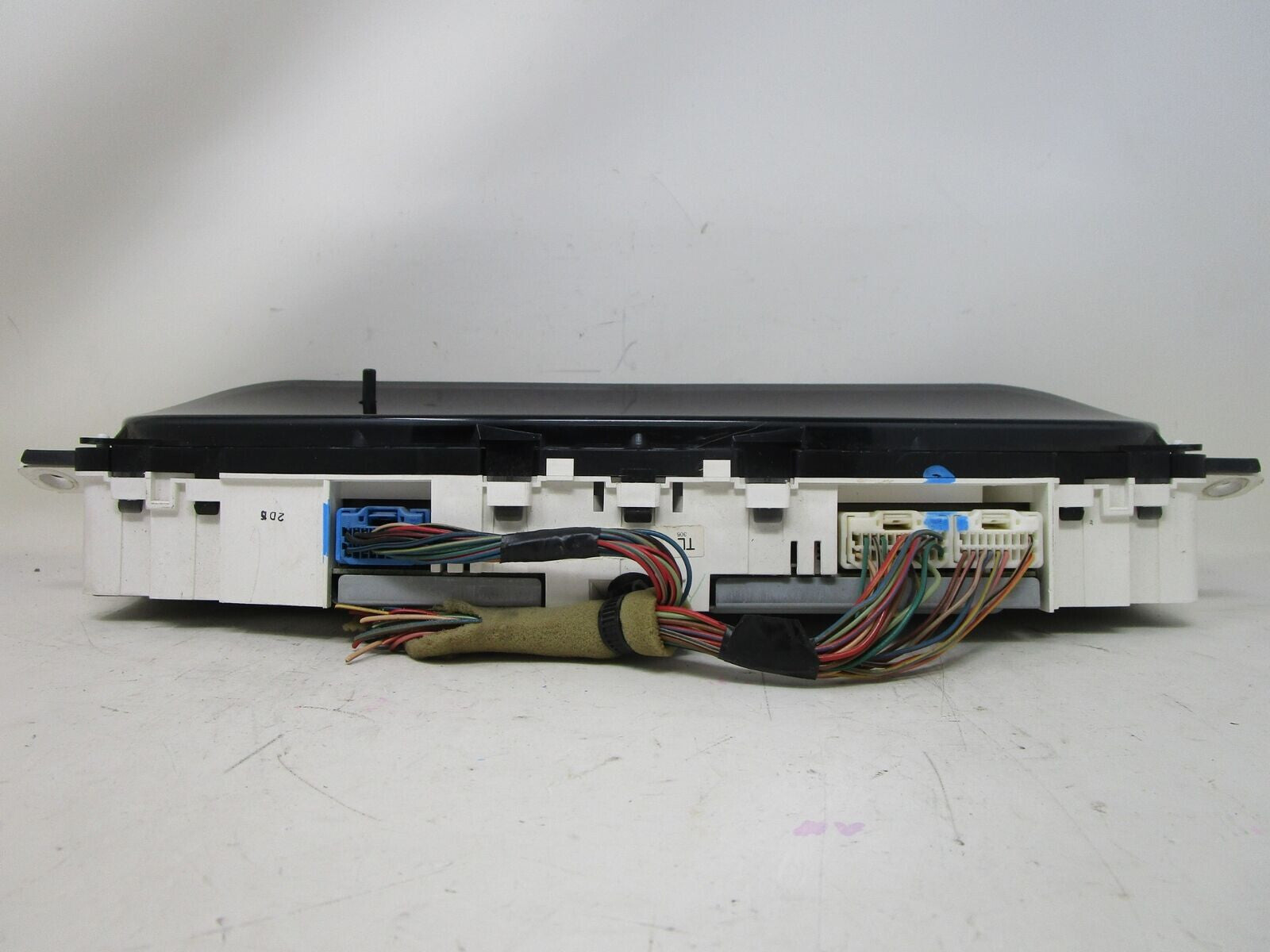 2001-2002 Mazda Millenia Speedometer Instrument Cluster 83123 Mile OEM D01B18019