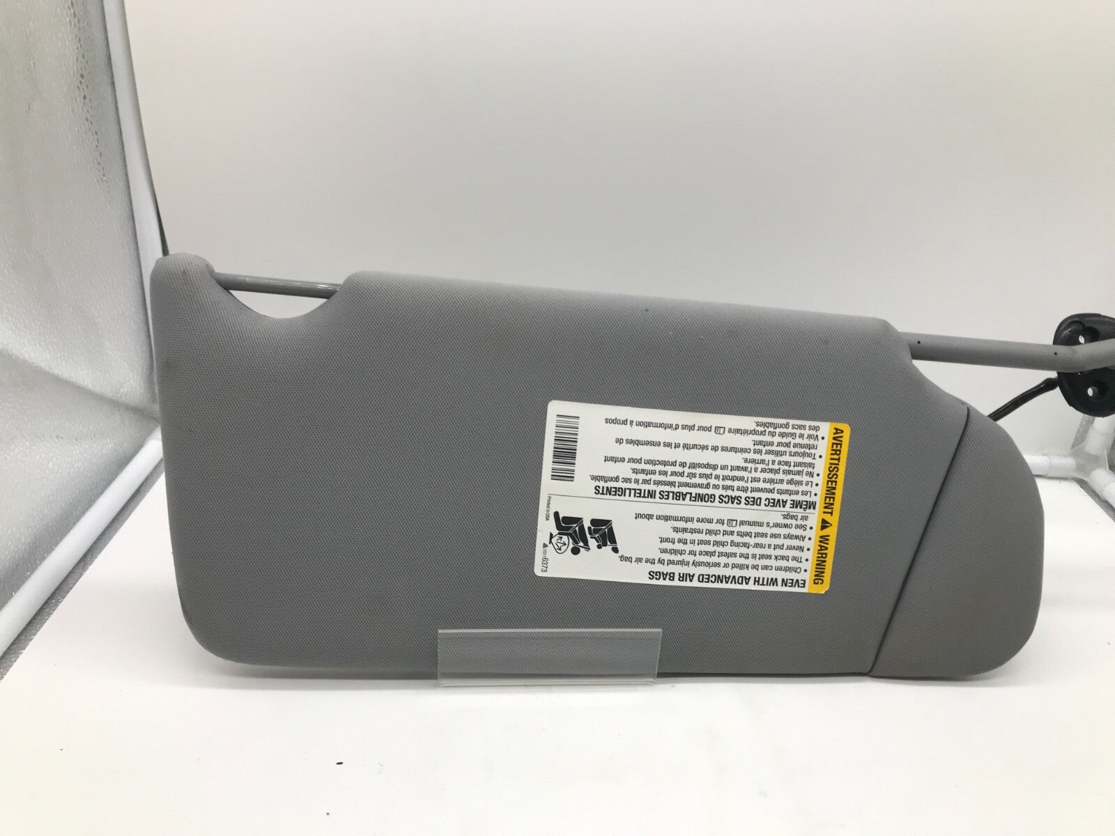 2005-2009 Buick Lacrosse Driver Sun Visor Gray Illuminated OEM A01B04082