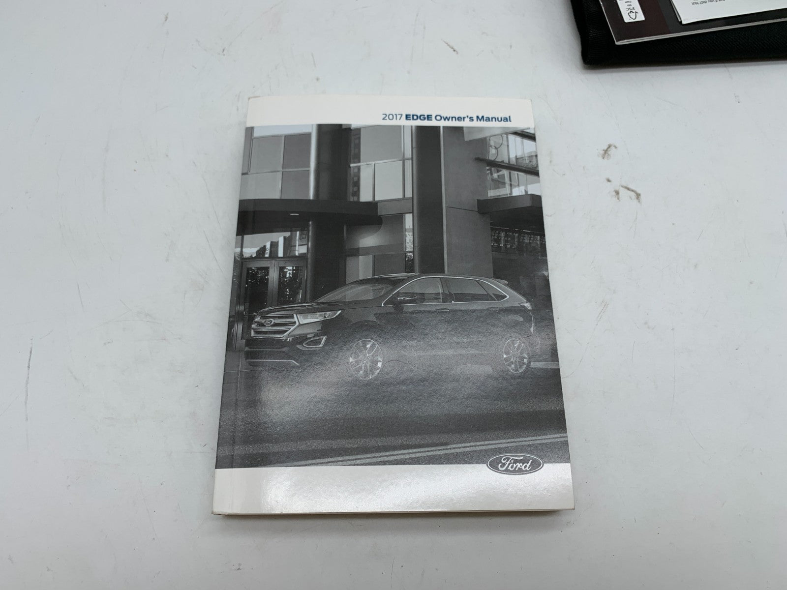 2017 Ford Edge Owners Manual Set with Case OEM C02B04007