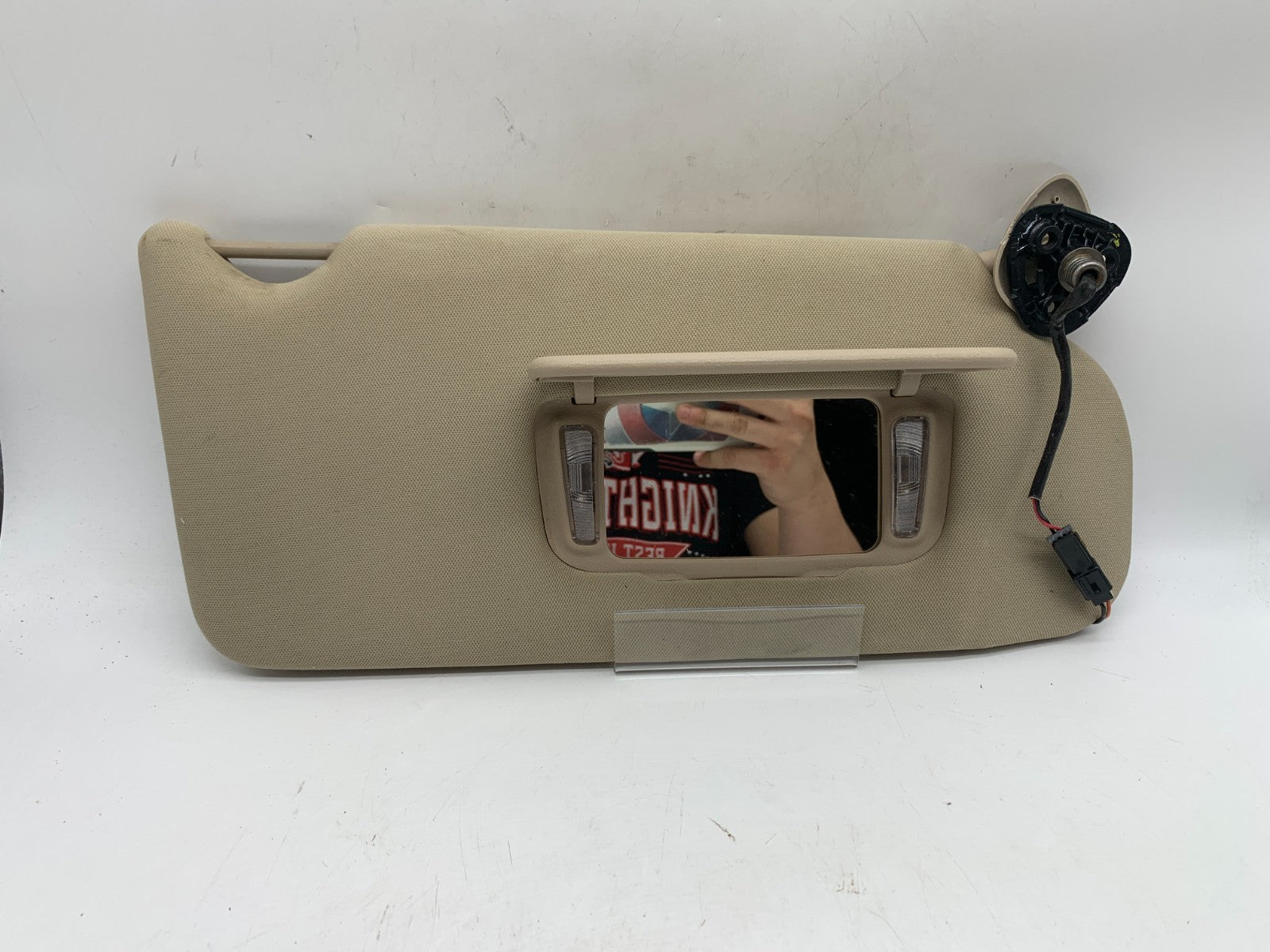 2005-2009 Buick Lacrosse Passenger Sun Visor Beige Illuminated OEM D02B43012