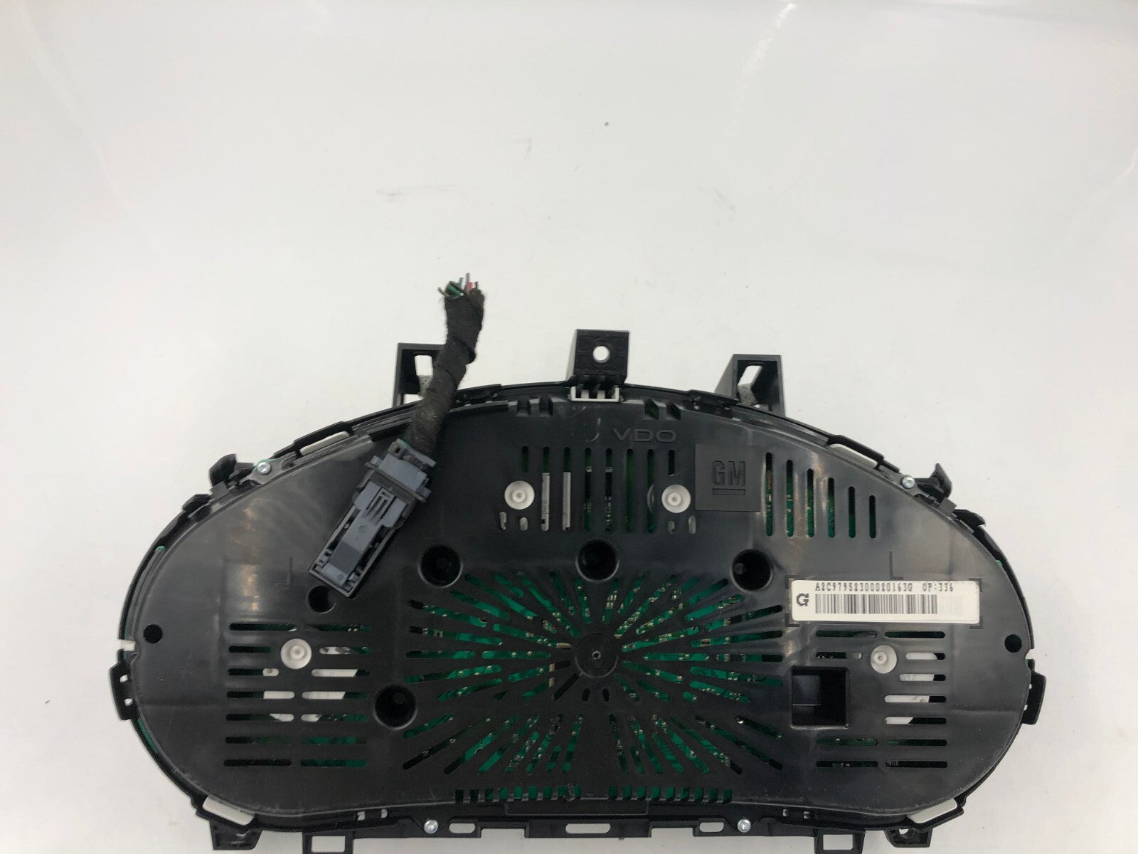 2015 Buick Encore Speedometer Instrument Cluster 27394 Miles OEM B01B50070