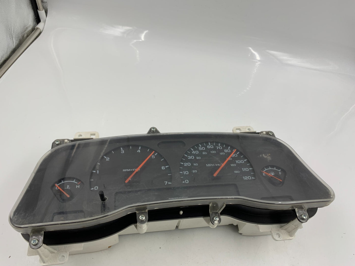 2003 Dodge Durango Speedometer Instrument Cluster 149542 Miles OEM B02B55032