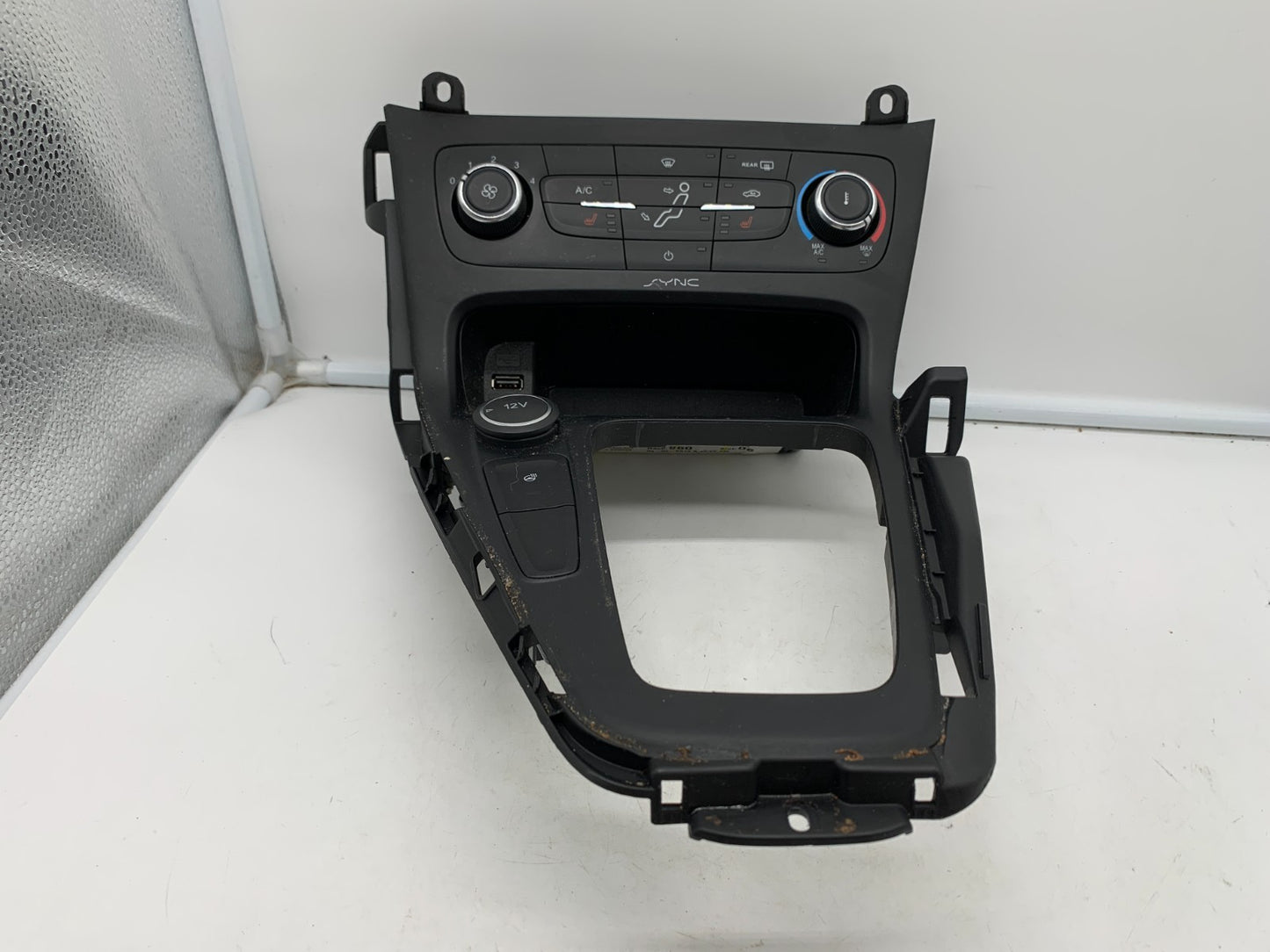 2015-2018 Ford Focus Climate Control AC HeaterPanel with Bezel OEM F1ET-19980-LG