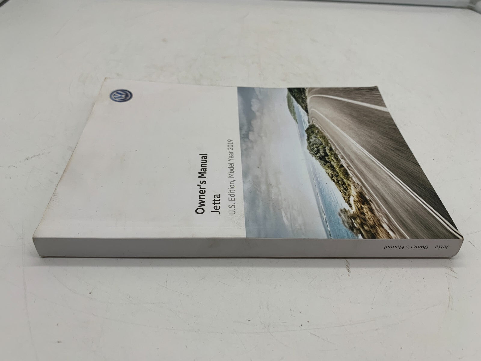 2019 Volkswagen Jetta Owners Manual OEM C03B15010