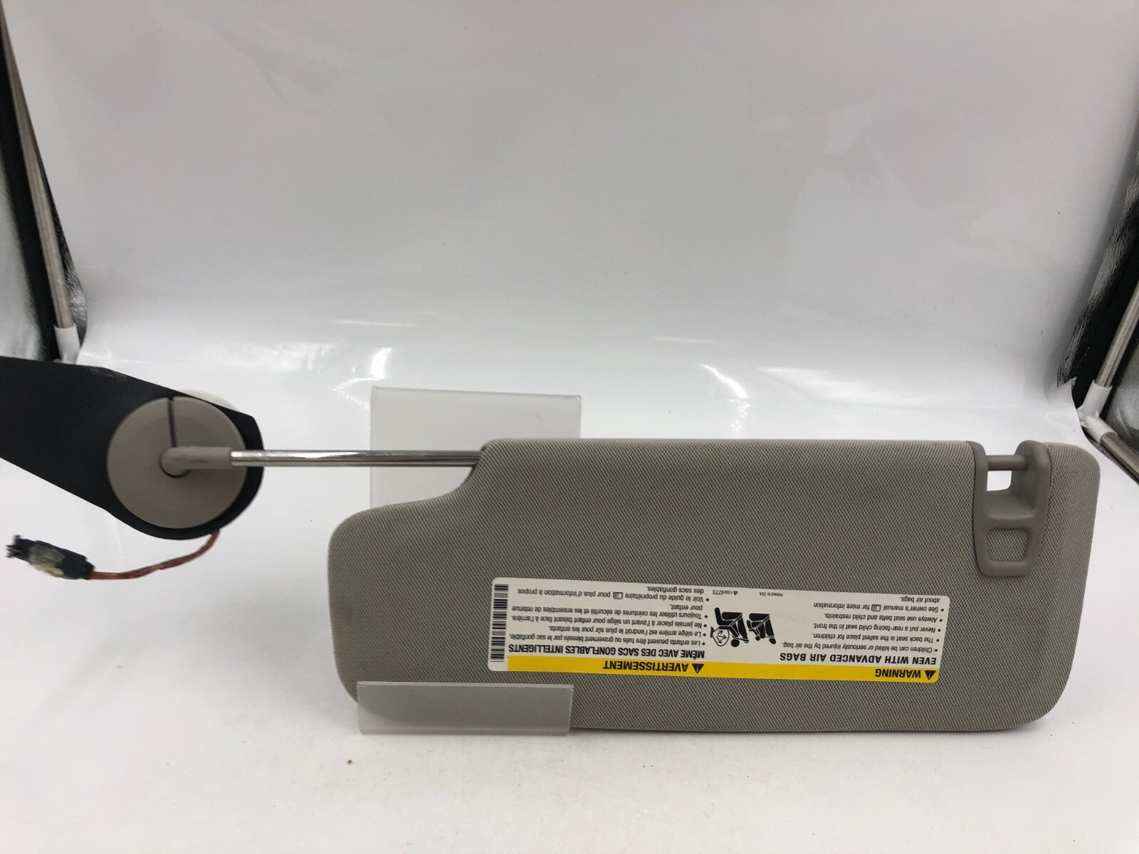2013-2016 Chevrolet Malibu Passenger Sun Visor Gray Illuminated OEM A03B47044