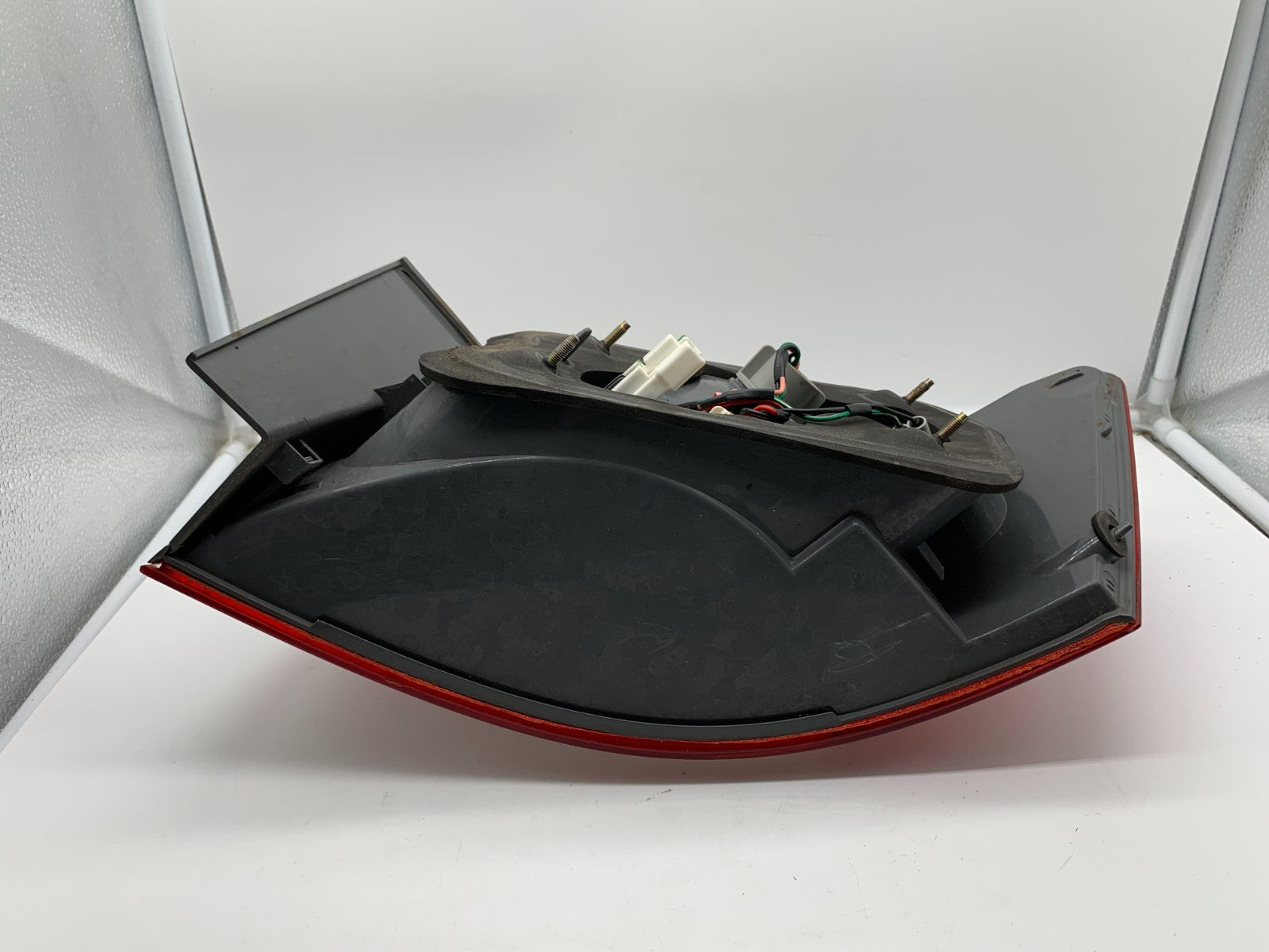 2006-2008 Hyundai Sonata Driver Side View Tail Light Taillight OEM B04B23025