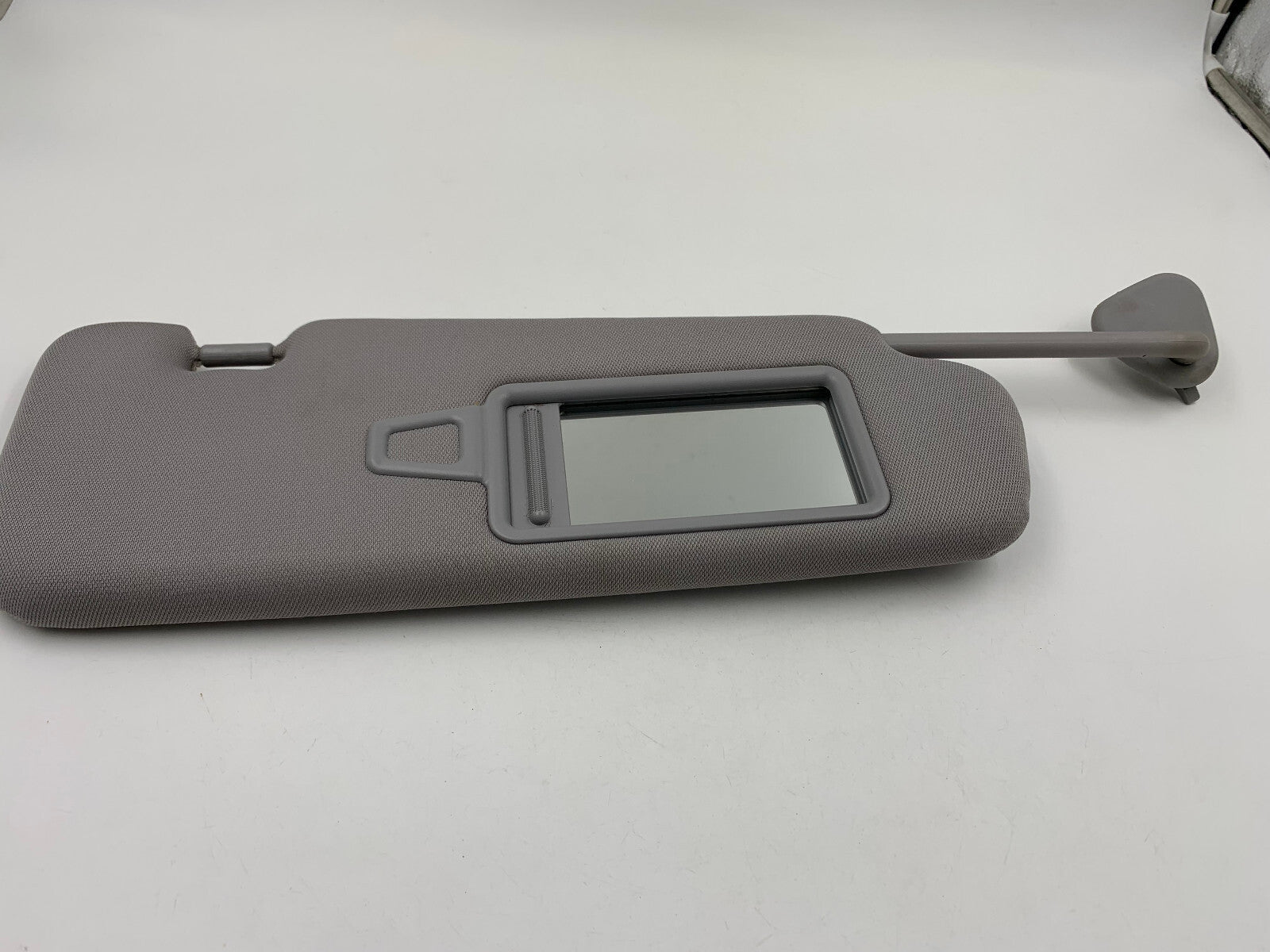 2011-2015 Hyundai Sonata Passenger Sun Visor Gray Illuminated OEM C01B67004