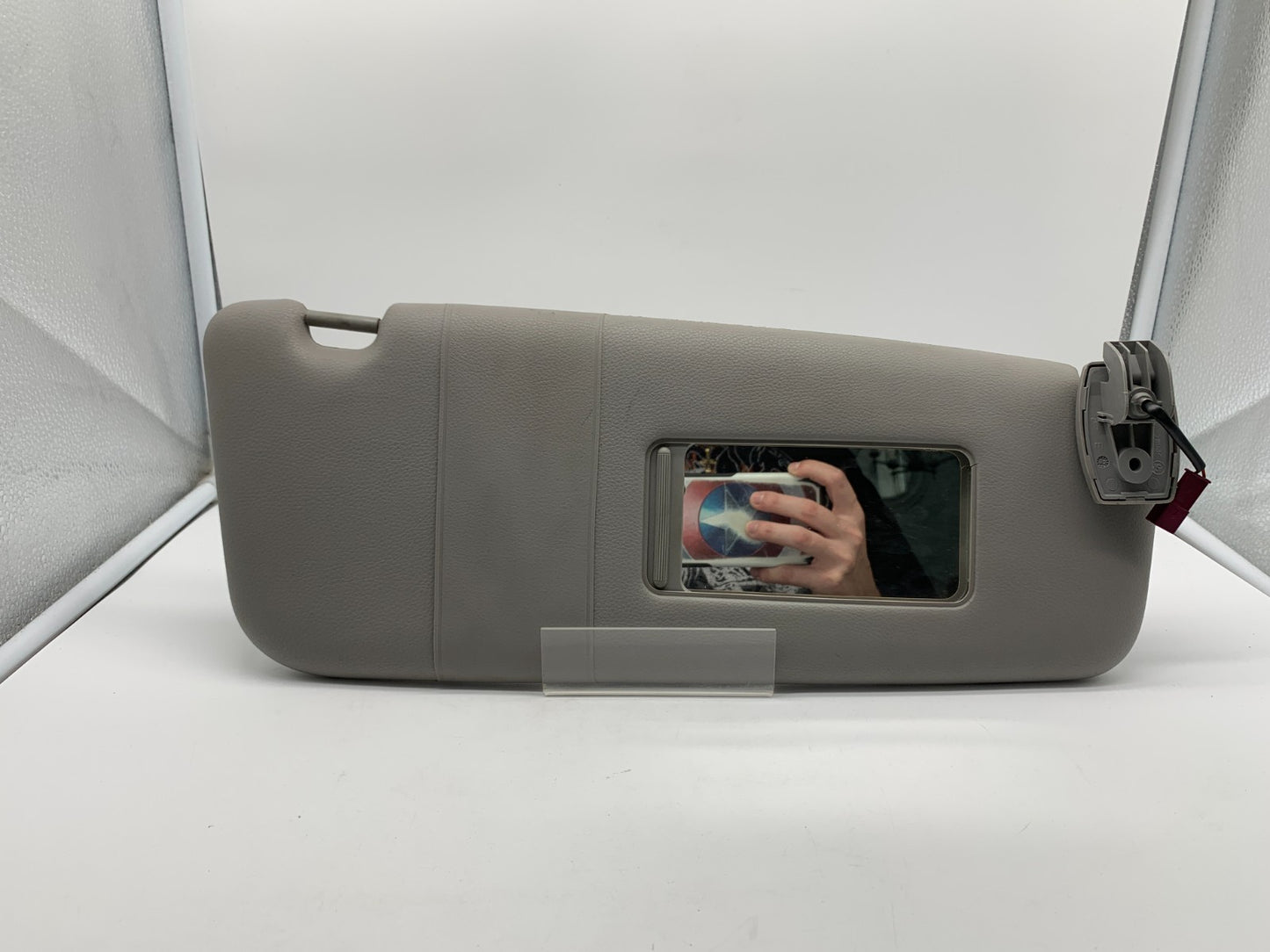 2004-2007 BMW 530i Passenger Sun Visor Gray OEM E02B38001