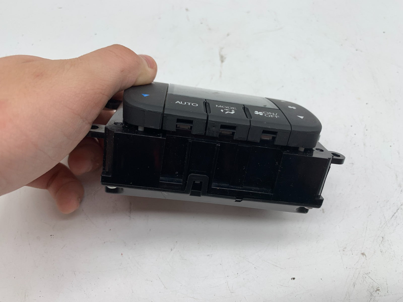 2011-2017 Honda Odyssey Rear Climate Control AC Heater Unit OEM B02B04053