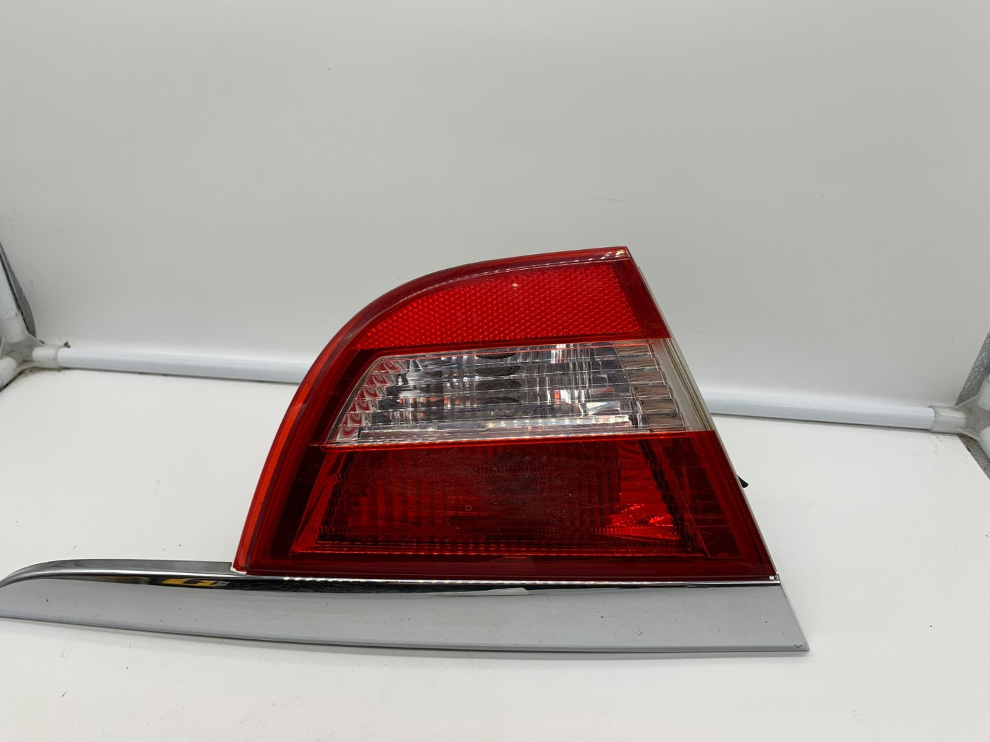 2012-2017 Buick Verano Driver Side Trunklid Tail Light Taillight OEM 22985775