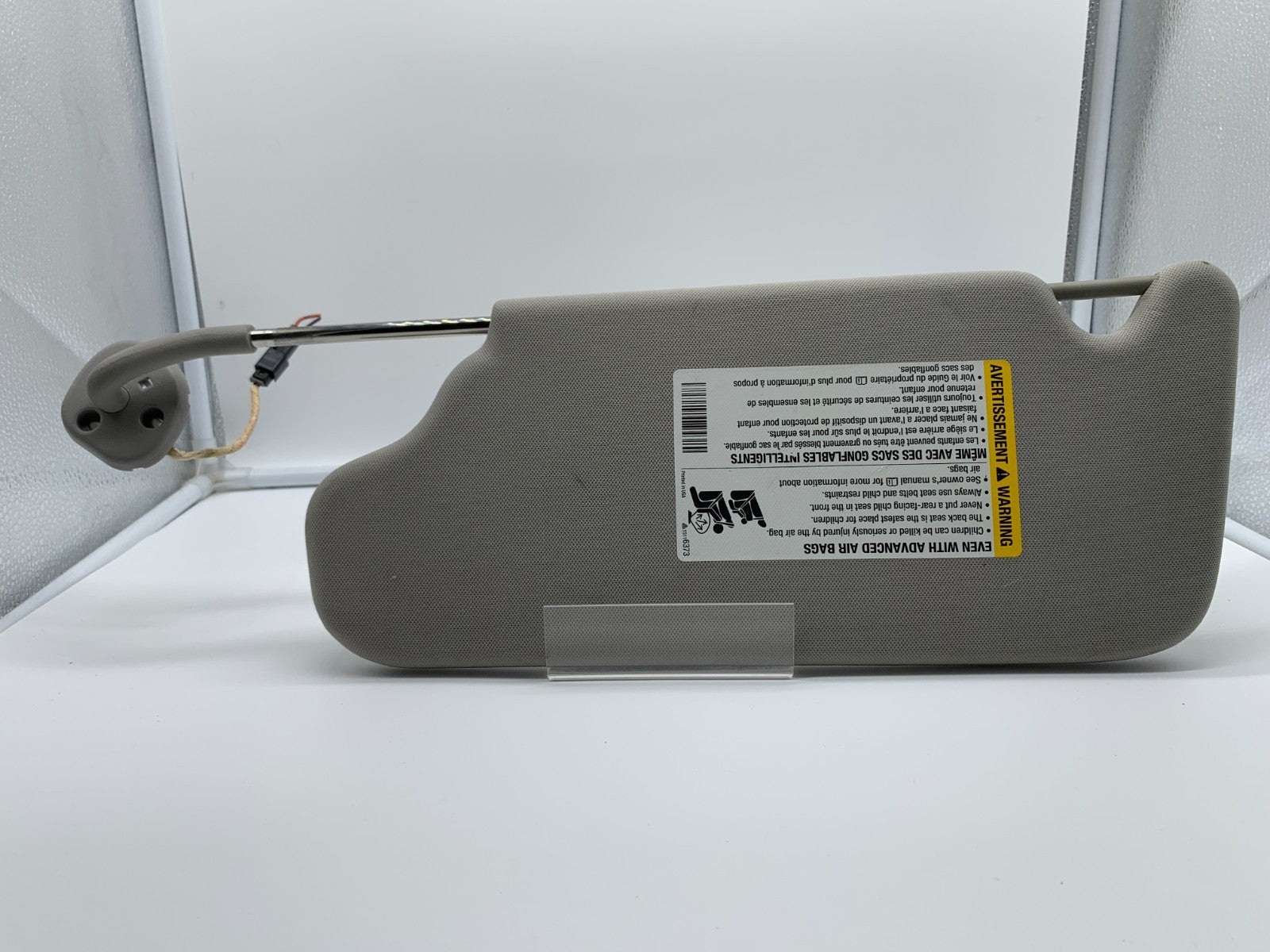 2006-2016 Chevrolet Impala Passenger Sun Visor Gray Illuminated OEM A02B30002