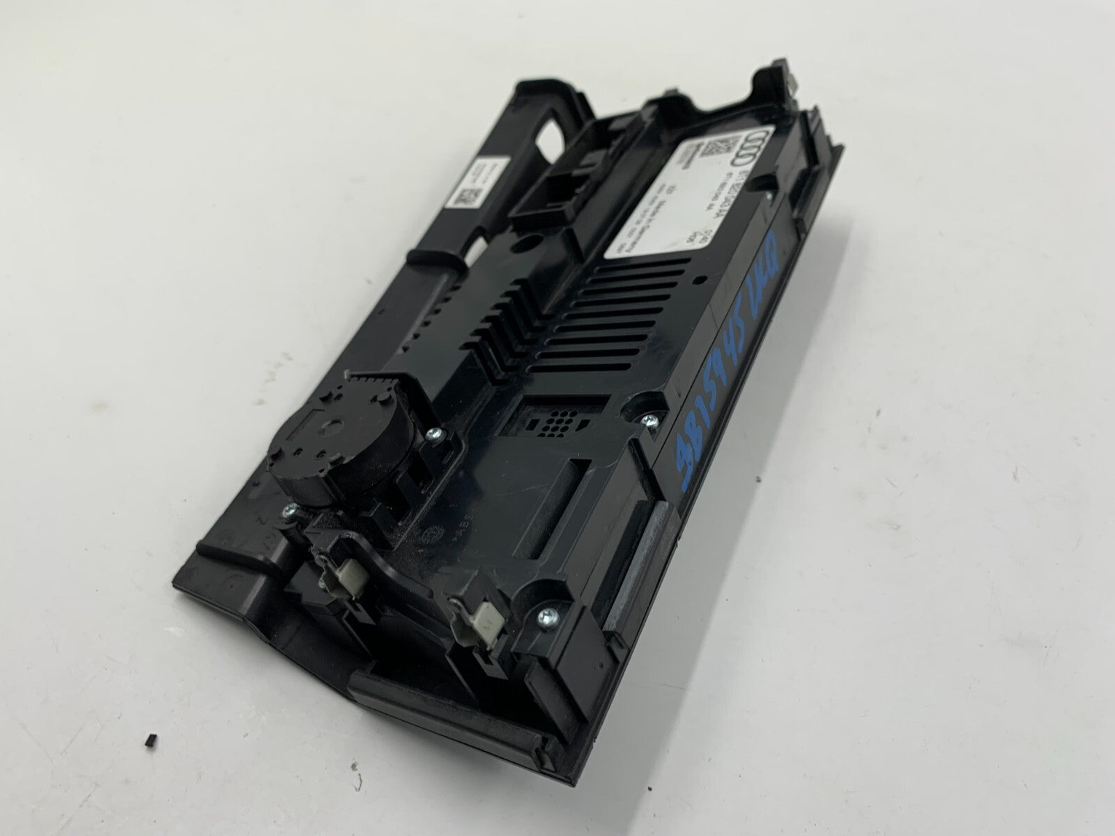 2009-2012 Audi A4 AC Heater Climate Control Unit OEM C01B37044