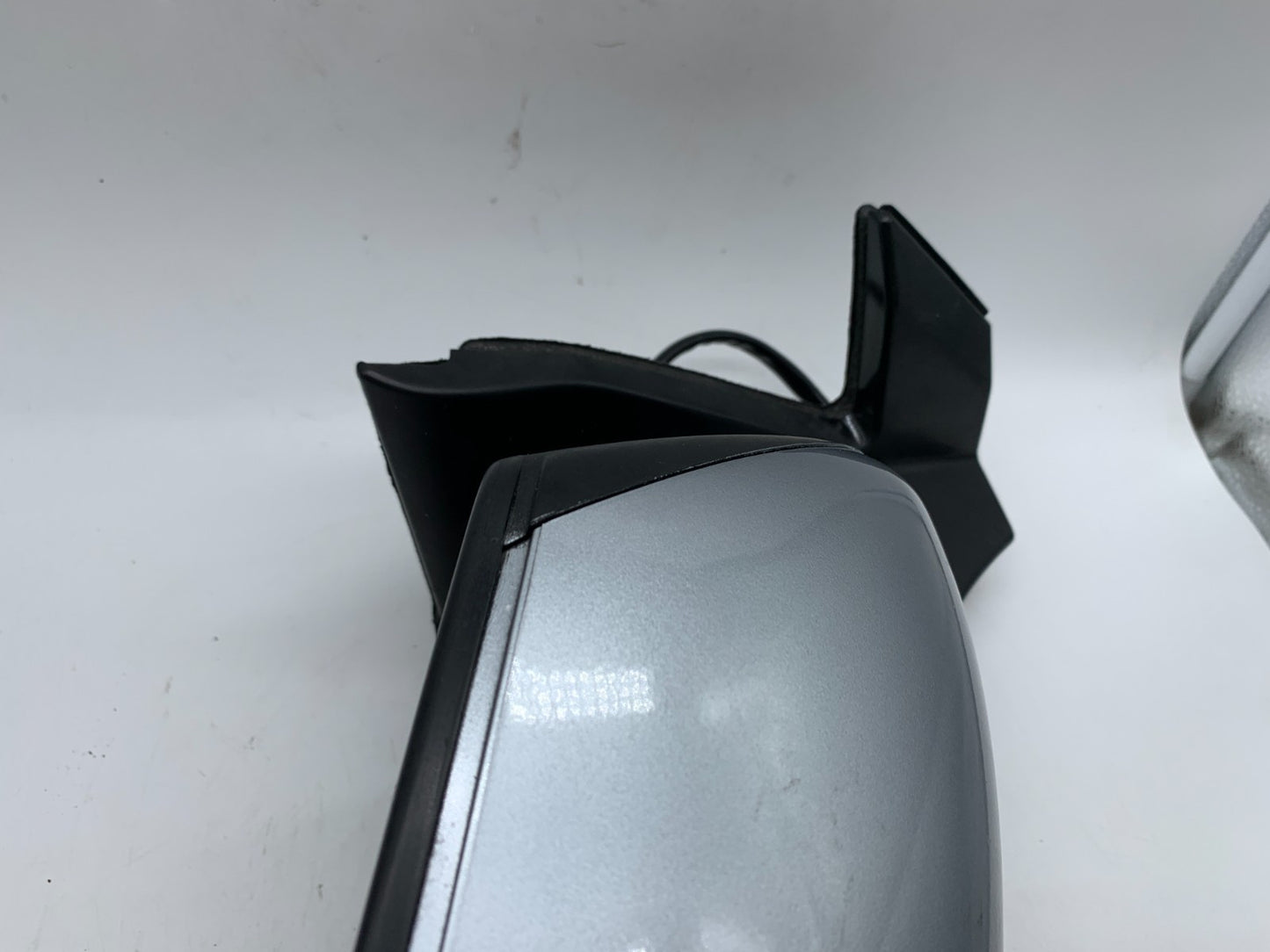 2017-2018 Honda Pilot Driver Side View Power Door Mirror Silver OEM C03B39003