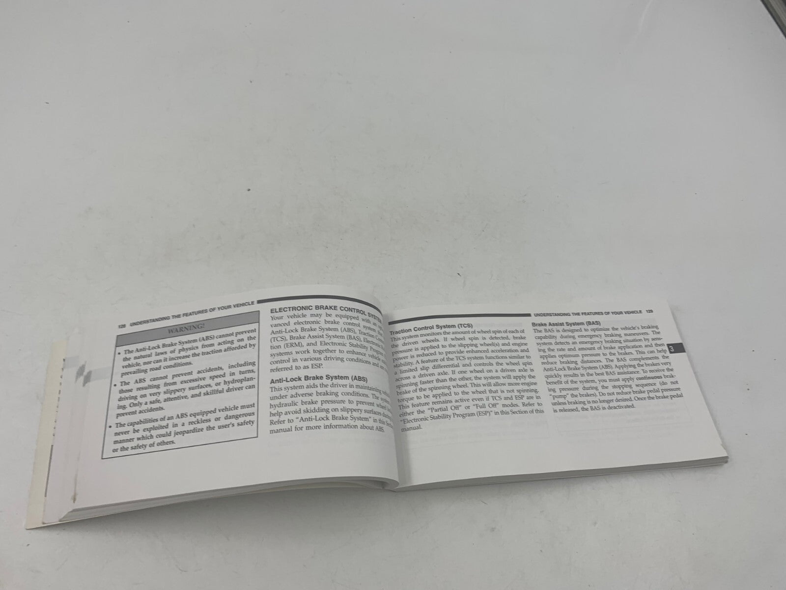 2008 Jeep Compass Owners Manual Set with Case OEM B02B26052