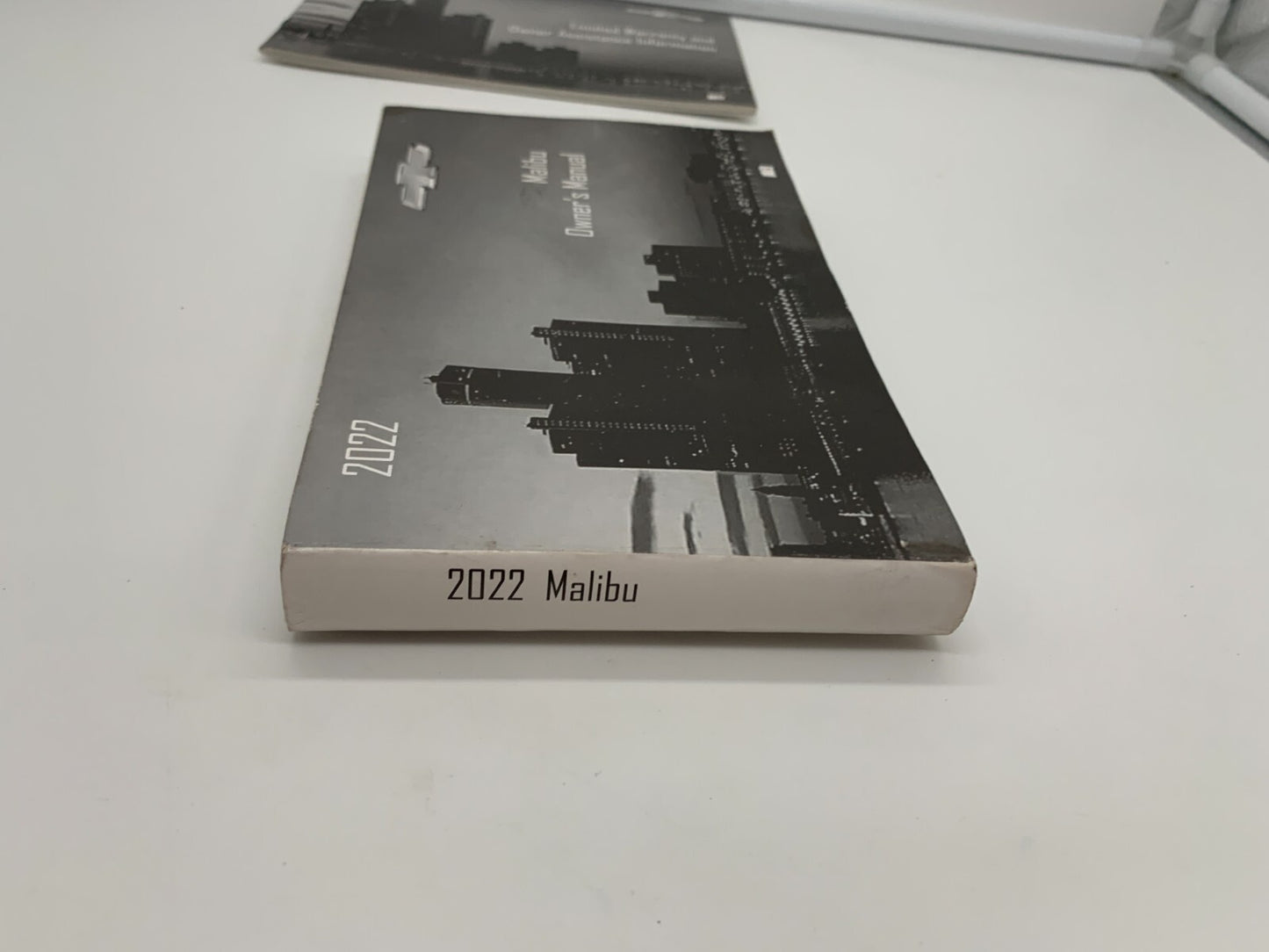 2022 Chevrolet Malibu Owners Manual Set OEM D03B10009