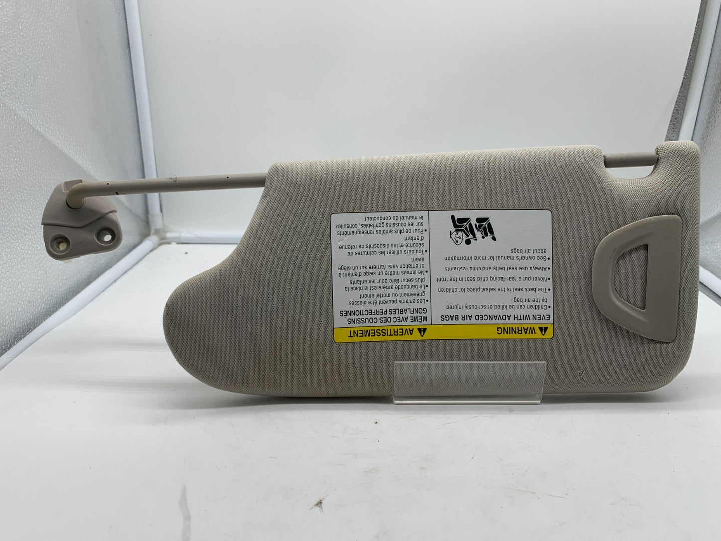 2011-2013 Infiniti M37 Passenger Sun Visor Illuminated Gray OEM A02B48067