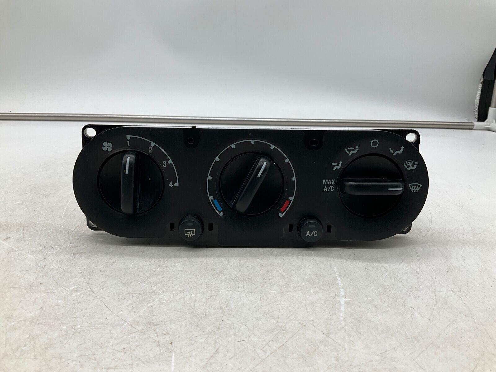 2015-2017 Volkswagen Jetta AC Heater Climate Control Temperature Unit B03B44010