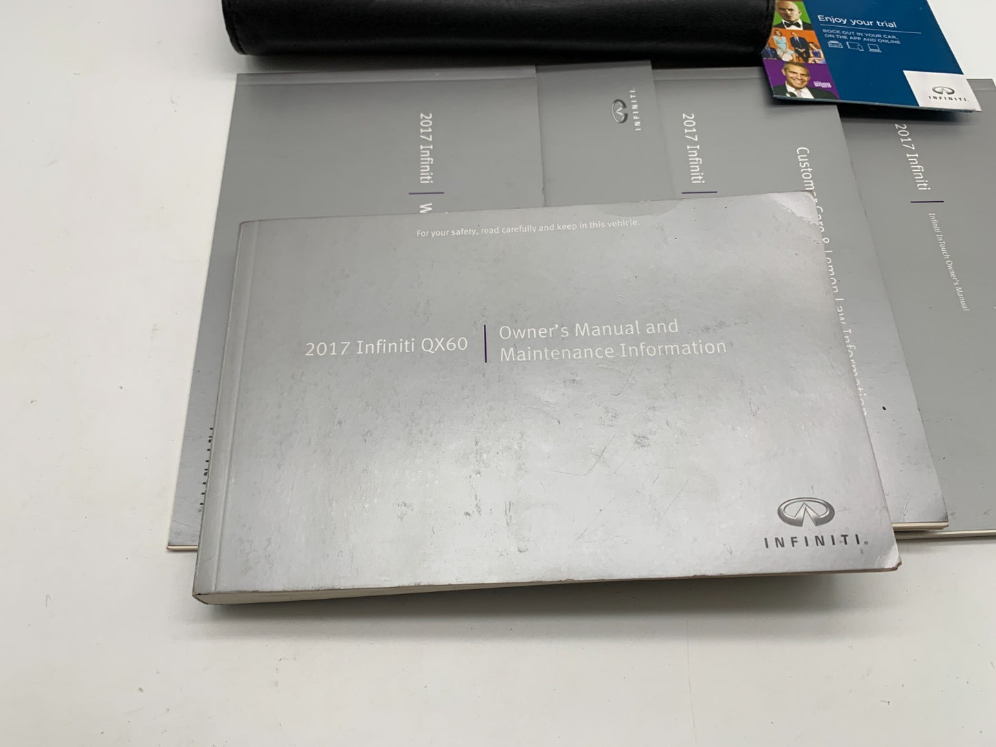 2017 Infiniti QX60 QX 60 Owners Manual Set with Case OEM B04B25012