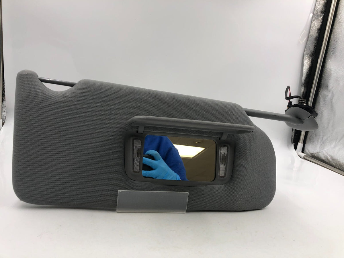 2005-2009 Buick LaCrosse Passenger Sun Visor Gray Illuminated OEM B01B21004