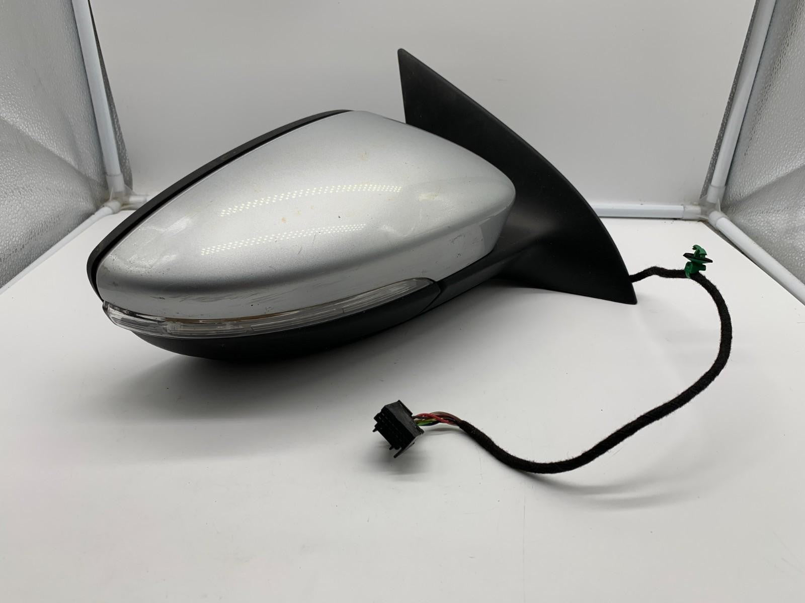 2009-2012 Volkswagen CC Passenger Side View Power Door Mirror Silver A01B08064