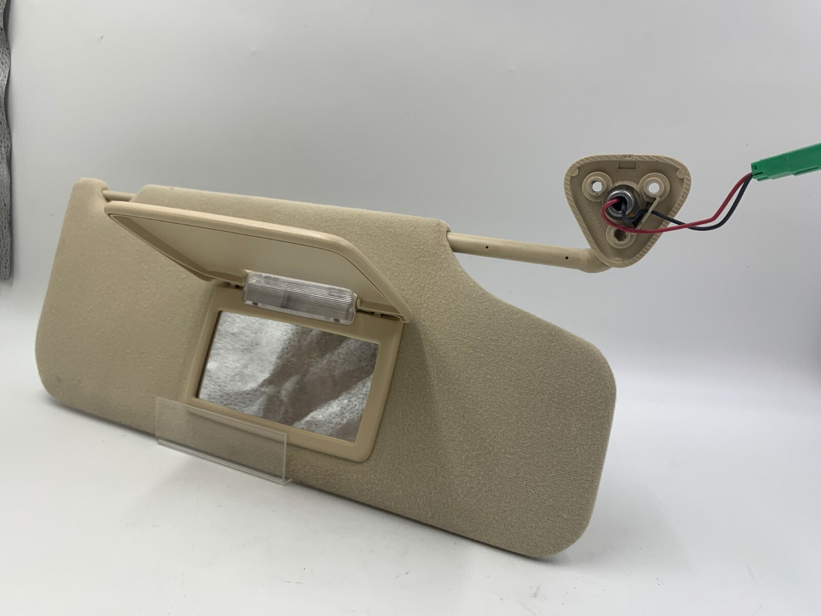 2008-2009 Ford Taurus X Passenger Sun Visor Sunvisor Beige Illuminated D01B52066