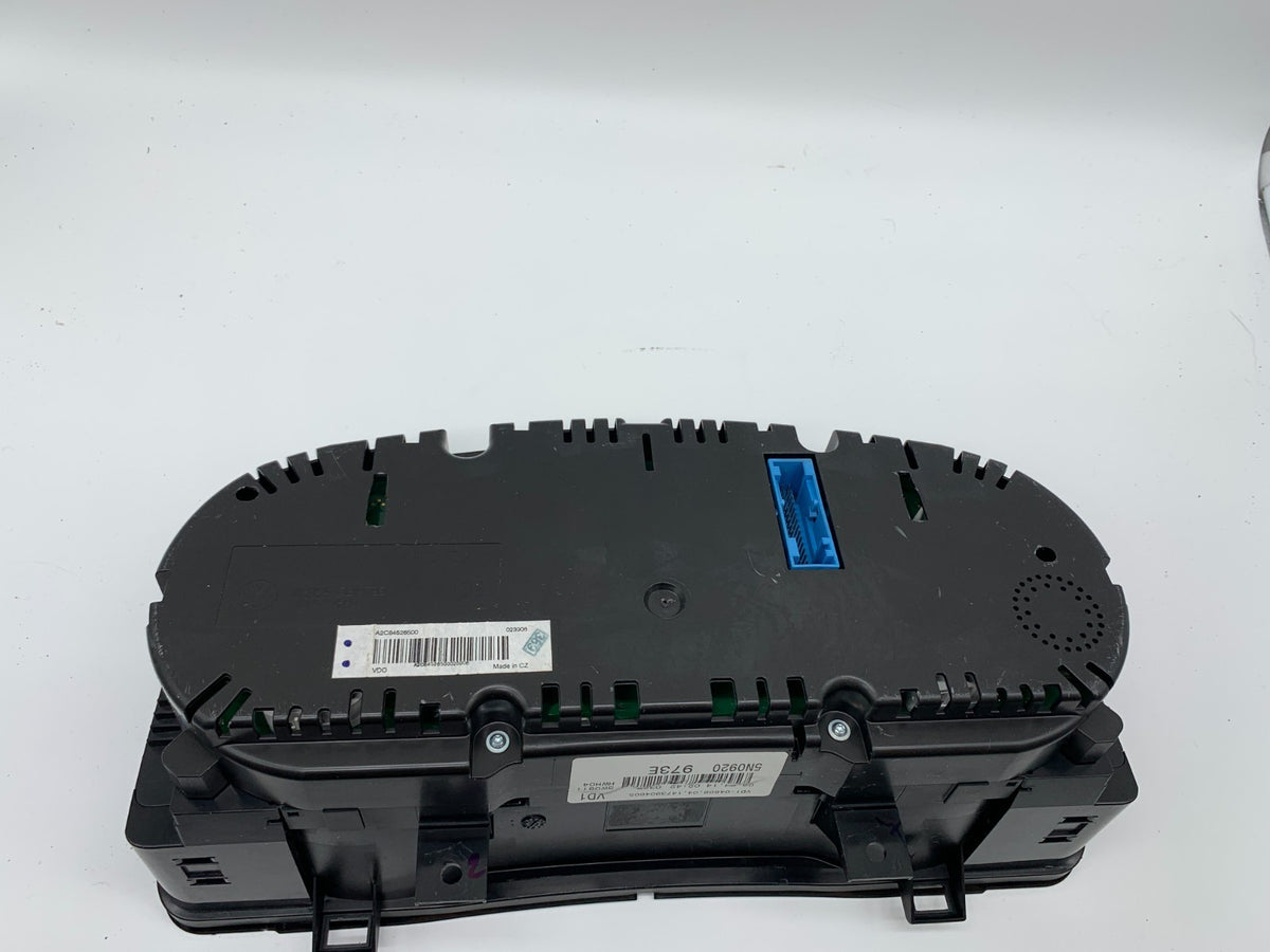 2013-2017 Volkswagen Tiguan Speedometer Cluster 90660 Miles A02B25006