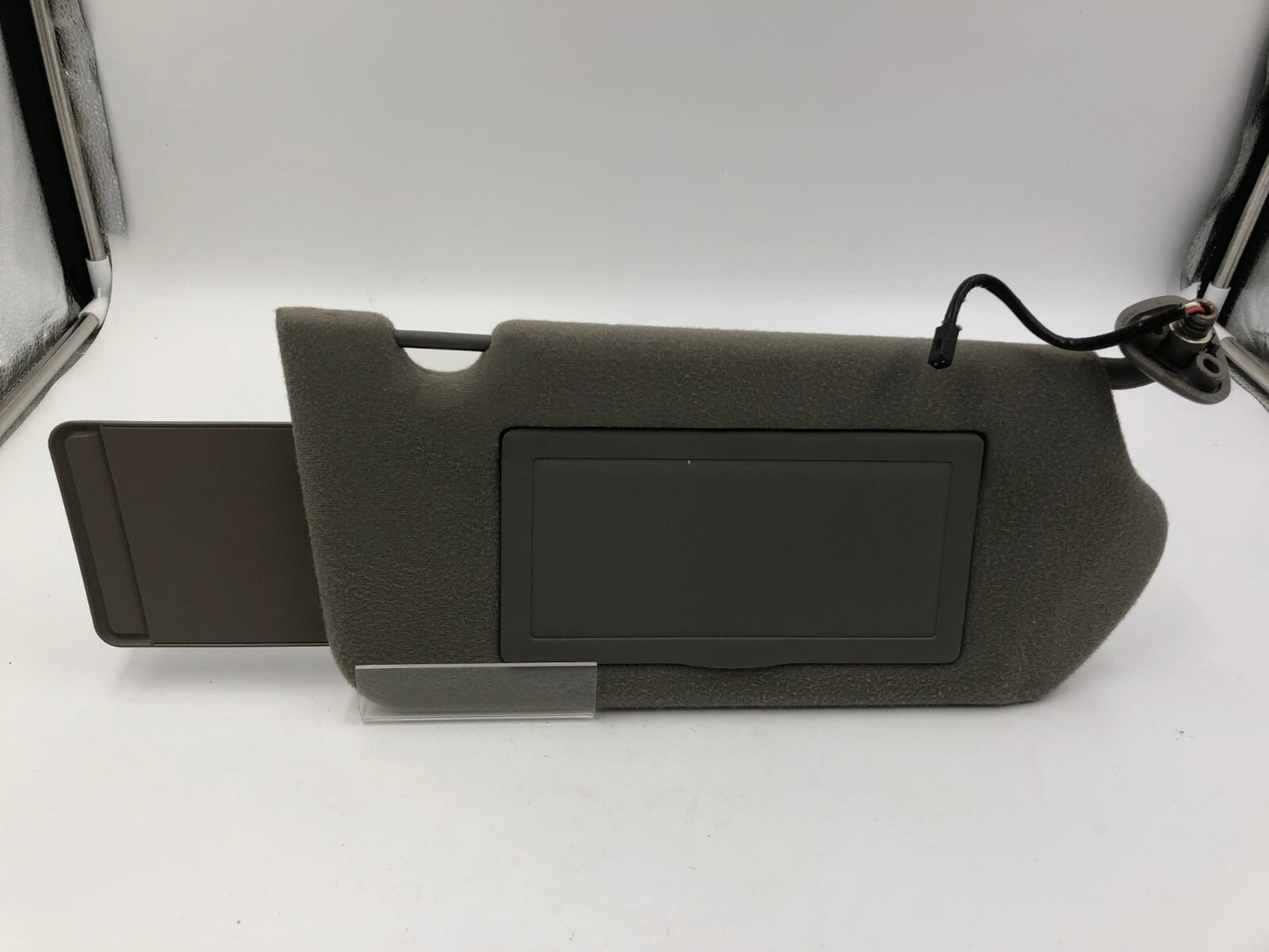 2000-2005 Chevrolet Impala Passenger Sun Visor Gray Illumination OEM A04B12030
